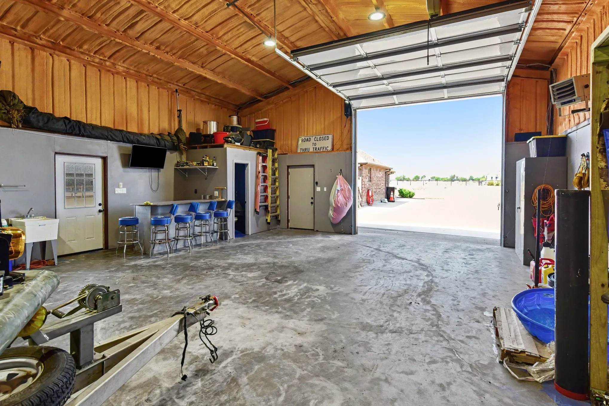 Single Family Residence For Sale in Hunt County , 4909 County Road 2720, Caddo Mills, Texas 75135, 4 Bedroom, 2 Bathroom, 2 Garage spaces, 2,005 Sqft, built in 2016, mls#21368400, Real Estate Agent in Caddo Mills, Homes For Sale in Hunt county, Homes For Sale in Caddo Mills, Realtor in Caddo Mills Texas, Real Estate Brokerage Independent Realty Texas, Luminita Cordes Realtor
