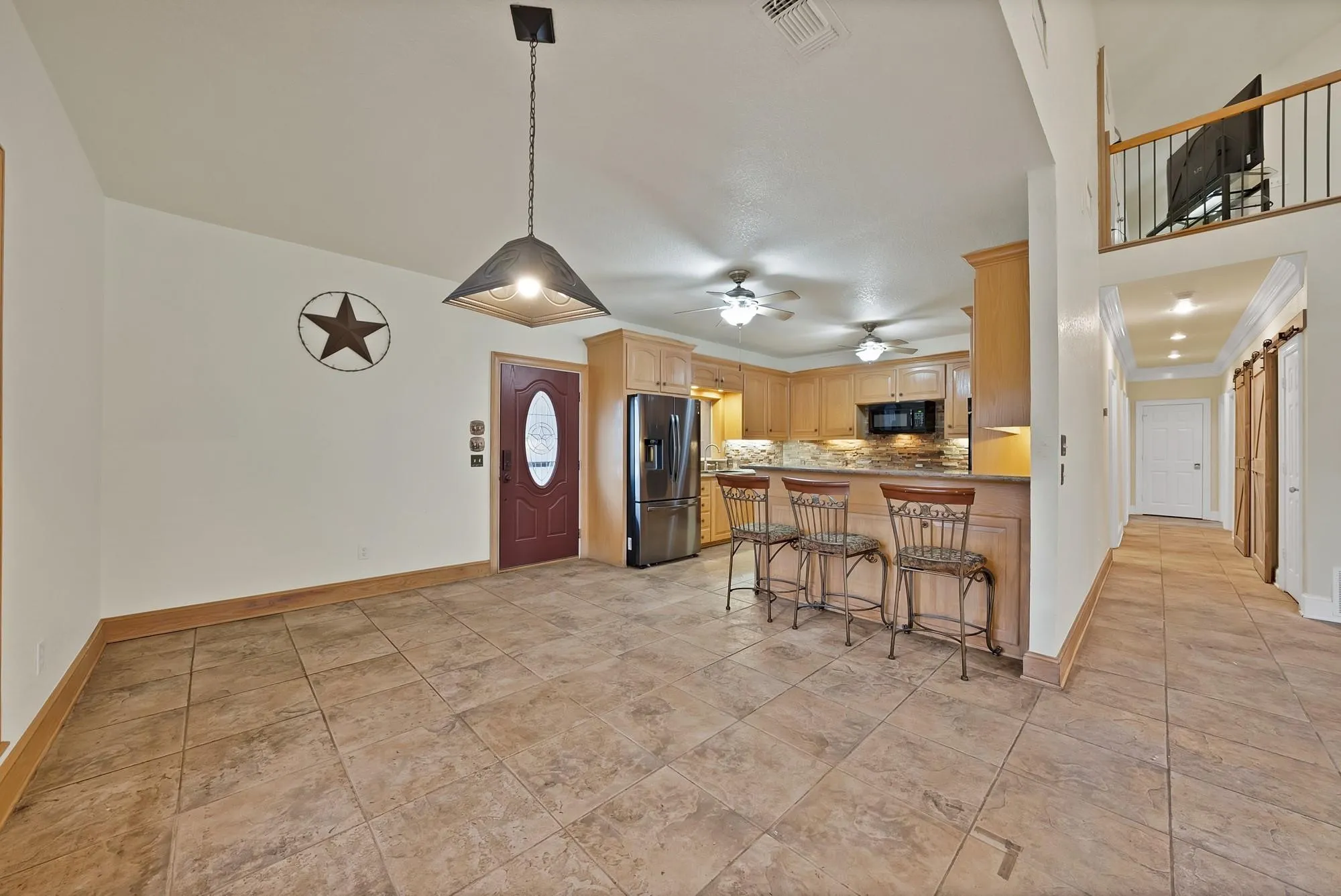 Single Family Residence For Rent in Hunt County , 9580 Brockrim Lane, Quinlan, Texas 75474, 5 Bedroom, 4 Bathroom, 2 Garage spaces, 3,790 Sqft, built in 1995, mls#21374350, Real Estate Agent in Quinlan, Homes For Rent in Hunt county, Homes For Rent in Quinlan, Realtor in Quinlan Texas, Real Estate Brokerage Independent Realty Texas, Luminita Cordes Realtor