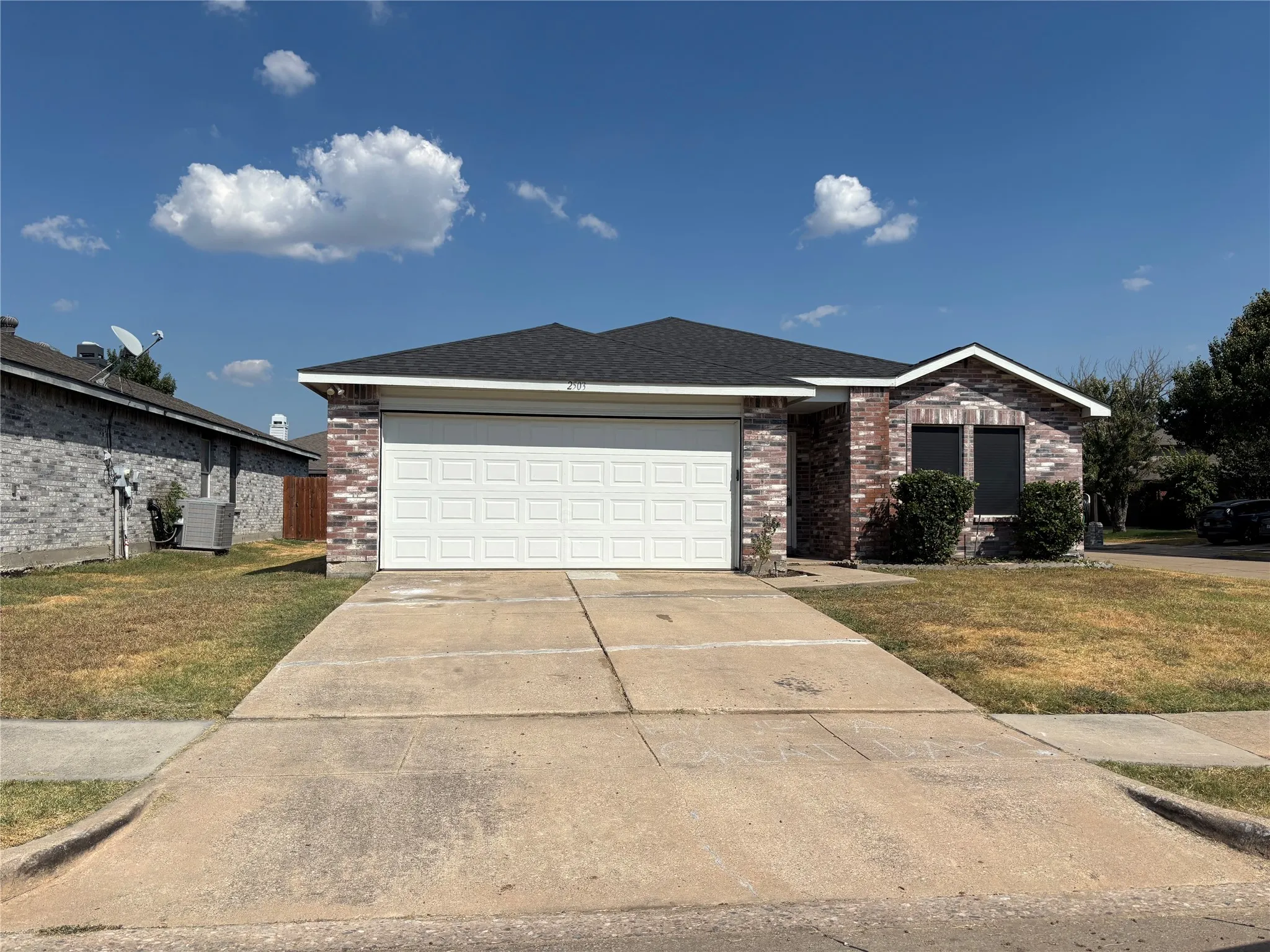 Single Family Residence For Rent in Denton County , 2503 W Cherry Drive, Little Elm, Texas 75068, 3 Bedroom, 2 Bathroom, 2 Garage spaces, 1,647 Sqft, built in 1999, mls#21374352, Real Estate Agent in Little Elm, Homes For Rent in Denton county, Homes For Rent in Little Elm, Realtor in Little Elm Texas, Real Estate Brokerage Independent Realty Texas, Luminita Cordes Realtor