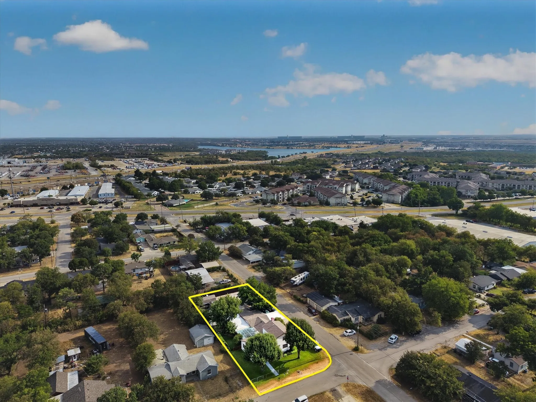 Single Family Residence For Sale in Tarrant County , 5800 Isbell Street, Sansom Park, Texas 76114, 6 Bedroom, 4 Bathroom, Garage spaces, 2,507 Sqft, built in 1952, mls#21372629, Real Estate Agent in Sansom Park, Homes For Sale in Tarrant county, Homes For Sale in Sansom Park, Realtor in Sansom Park Texas, Real Estate Brokerage Independent Realty Texas, Luminita Cordes Realtor