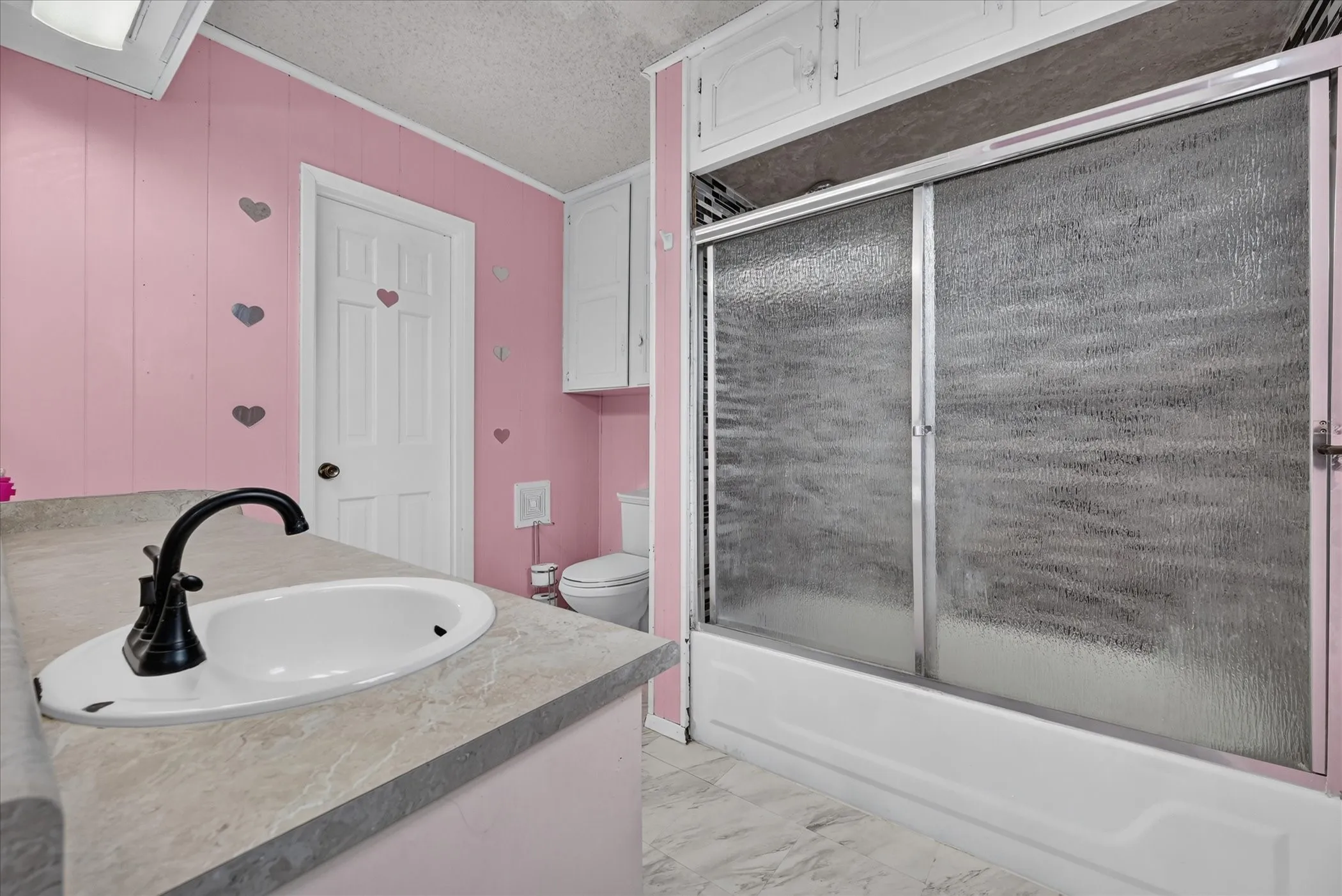 Single Family Residence For Sale in Tarrant County , 5800 Isbell Street, Sansom Park, Texas 76114, 6 Bedroom, 4 Bathroom, Garage spaces, 2,507 Sqft, built in 1952, mls#21372629, Real Estate Agent in Sansom Park, Homes For Sale in Tarrant county, Homes For Sale in Sansom Park, Realtor in Sansom Park Texas, Real Estate Brokerage Independent Realty Texas, Luminita Cordes Realtor