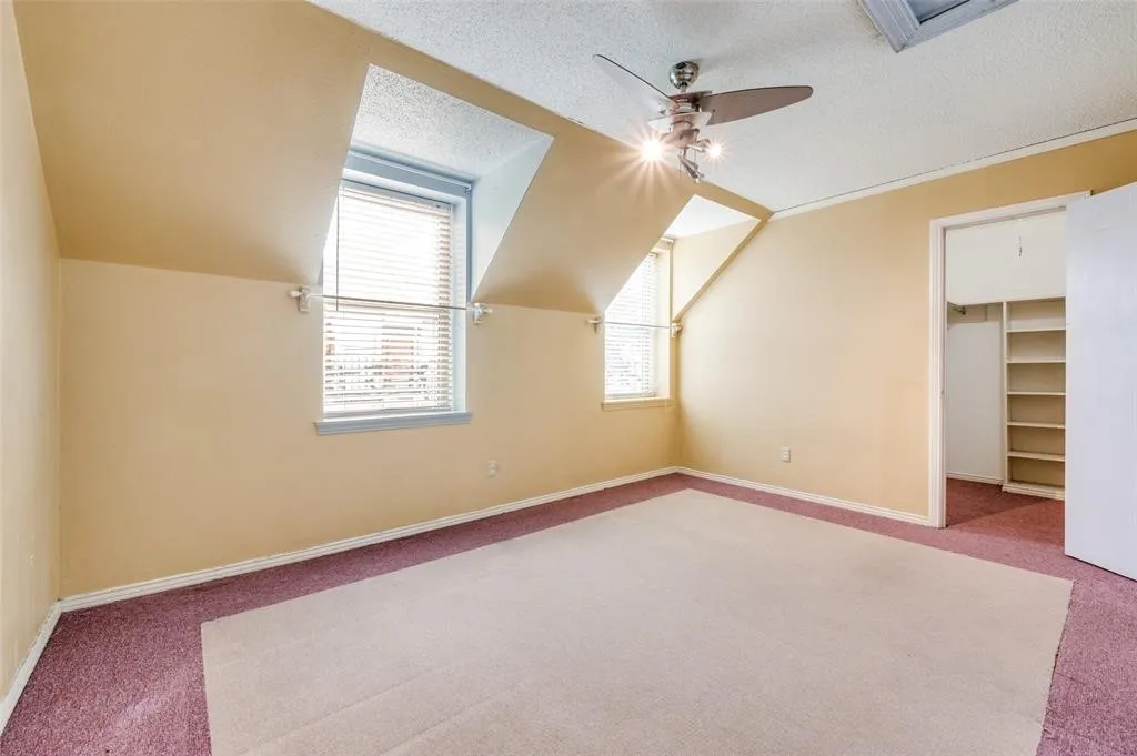 Condominium For Sale in Dallas County , 9843 Park Lane Court, Dallas, Texas 75220, 2 Bedroom, 2 Bathroom, Garage spaces, 1,050 Sqft, built in 1968, mls#21374365, Real Estate Agent in Dallas, Homes For Sale in Dallas county, Homes For Sale in Dallas, Realtor in Dallas Texas, Real Estate Brokerage Independent Realty Texas, Luminita Cordes Realtor