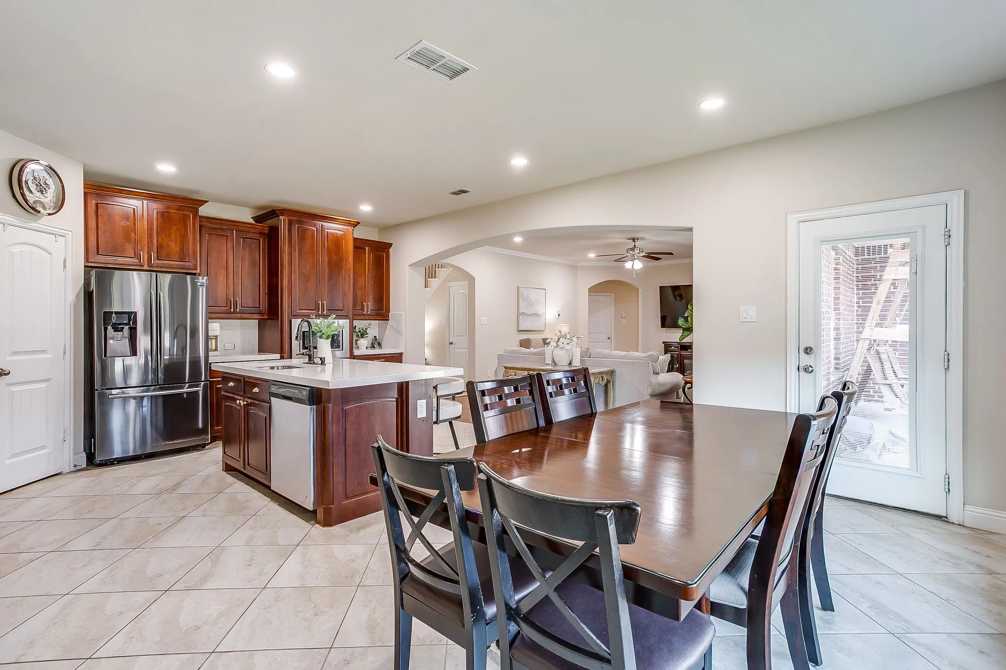 Single Family Residence For Sale in Tarrant County , 124 Lone Oak Drive, Crowley, Texas 76036, 4 Bedroom, 3 Bathroom, 2 Garage spaces, 2,889 Sqft, built in 2018, mls#21373479, Real Estate Agent in Crowley, Homes For Sale in Tarrant county, Homes For Sale in Crowley, Realtor in Crowley Texas, Real Estate Brokerage Independent Realty Texas, Luminita Cordes Realtor