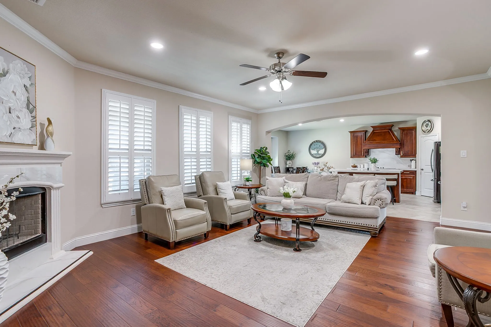 Single Family Residence For Sale in Tarrant County , 124 Lone Oak Drive, Crowley, Texas 76036, 4 Bedroom, 3 Bathroom, 2 Garage spaces, 2,889 Sqft, built in 2018, mls#21373479, Real Estate Agent in Crowley, Homes For Sale in Tarrant county, Homes For Sale in Crowley, Realtor in Crowley Texas, Real Estate Brokerage Independent Realty Texas, Luminita Cordes Realtor