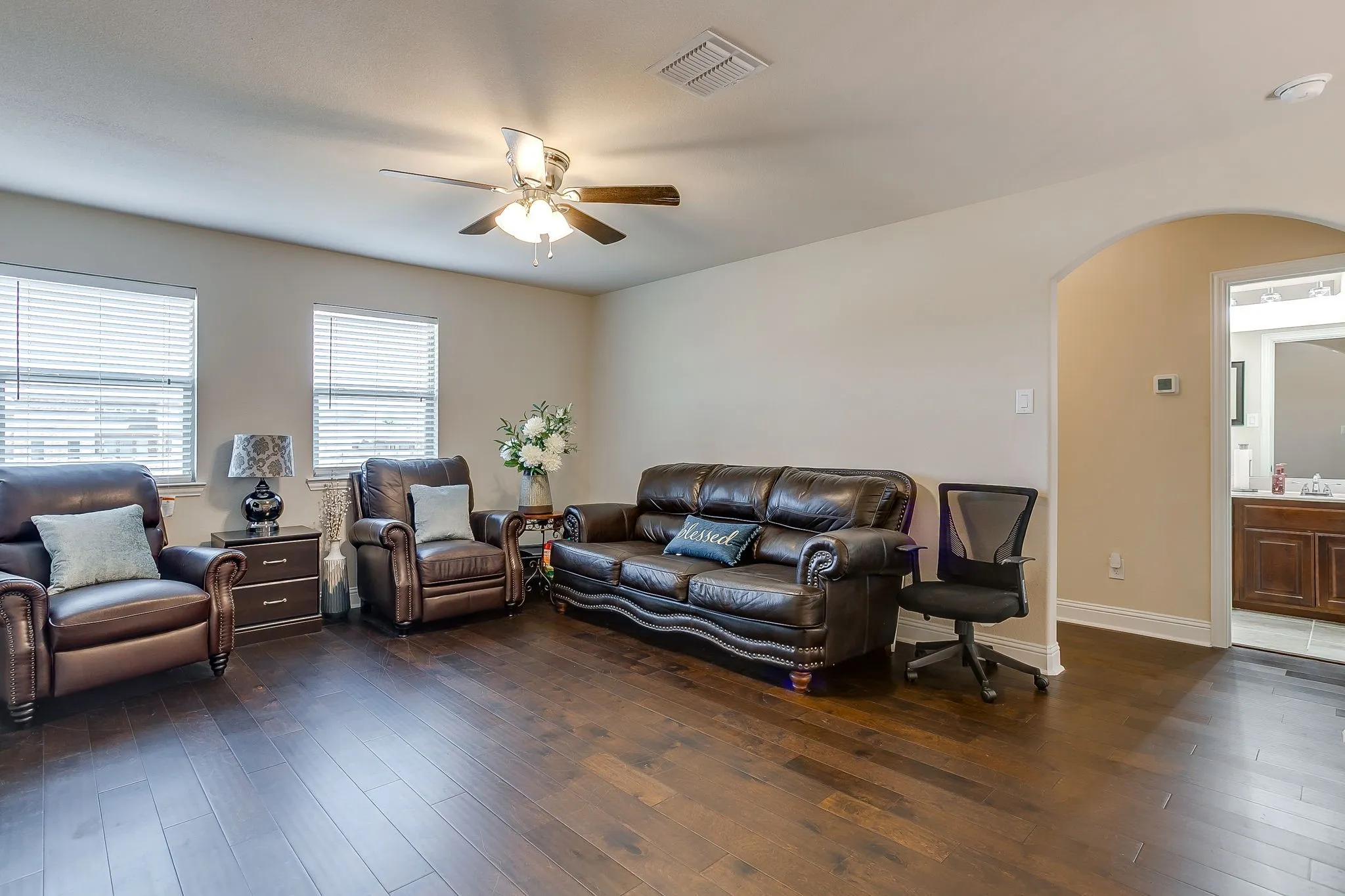 Upstairs Living Area