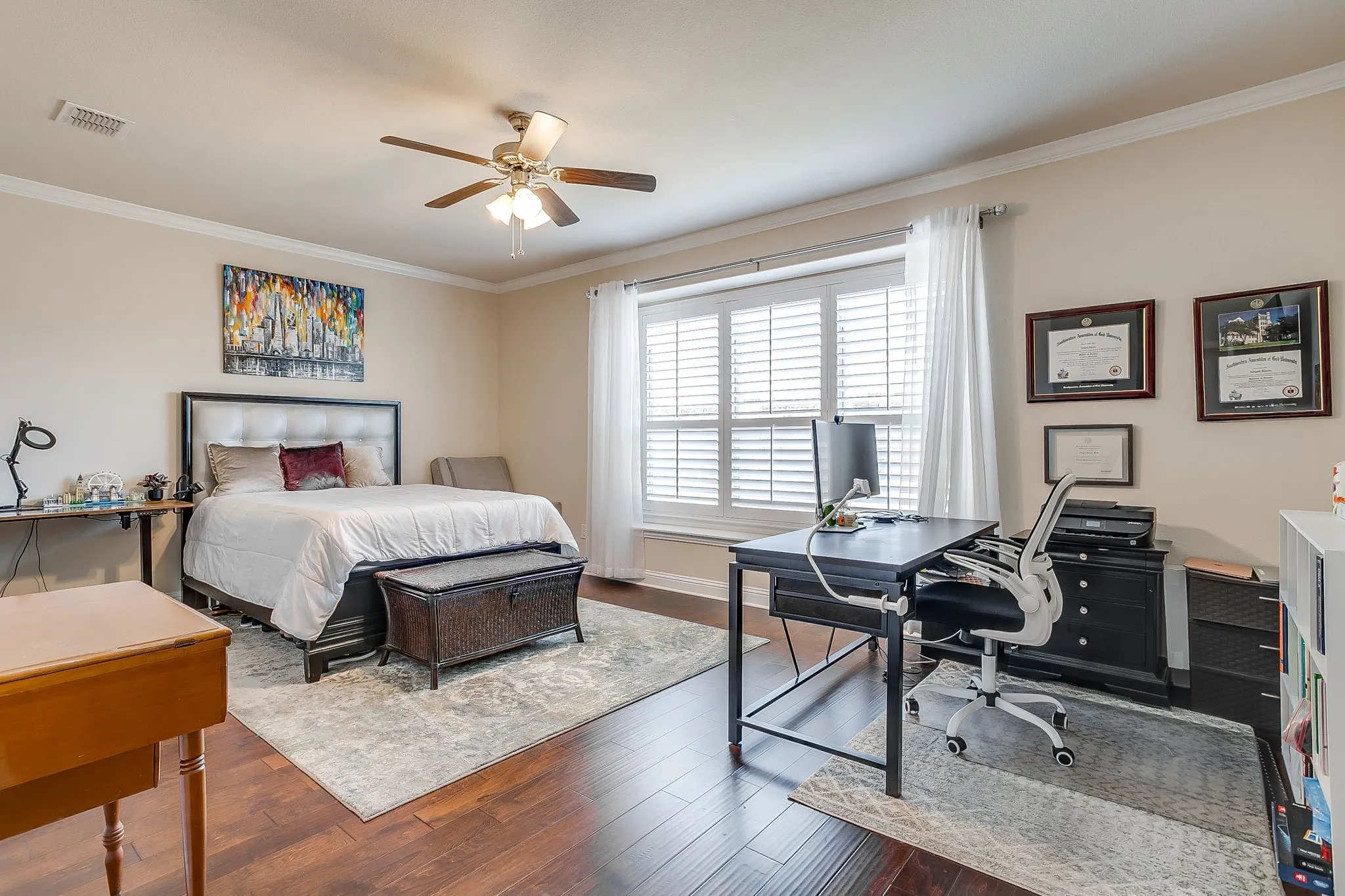 Single Family Residence For Sale in Tarrant County , 124 Lone Oak Drive, Crowley, Texas 76036, 4 Bedroom, 3 Bathroom, 2 Garage spaces, 2,889 Sqft, built in 2018, mls#21373479, Real Estate Agent in Crowley, Homes For Sale in Tarrant county, Homes For Sale in Crowley, Realtor in Crowley Texas, Real Estate Brokerage Independent Realty Texas, Luminita Cordes Realtor