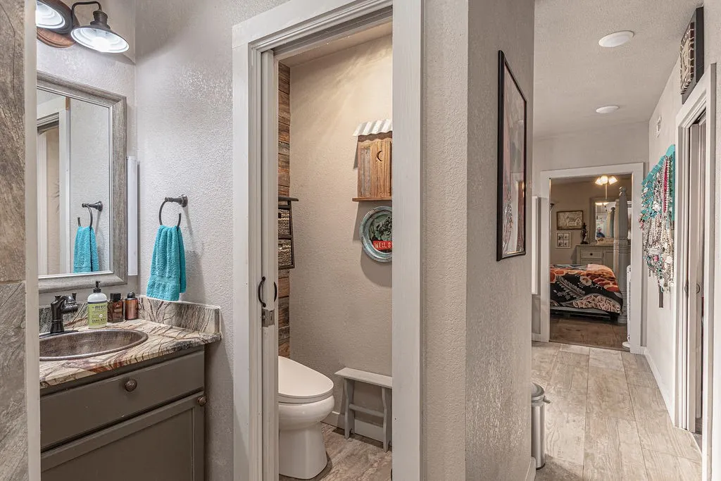 Single Family Residence For Sale in Hunt County , 4129 County Road 4111, Campbell, Texas 75422, 3 Bedroom, 2 Bathroom, Garage spaces, 2,160 Sqft, built in 2015, mls#21374044, Real Estate Agent in Campbell, Homes For Sale in Hunt county, Homes For Sale in Campbell, Realtor in Campbell Texas, Real Estate Brokerage Independent Realty Texas, Luminita Cordes Realtor