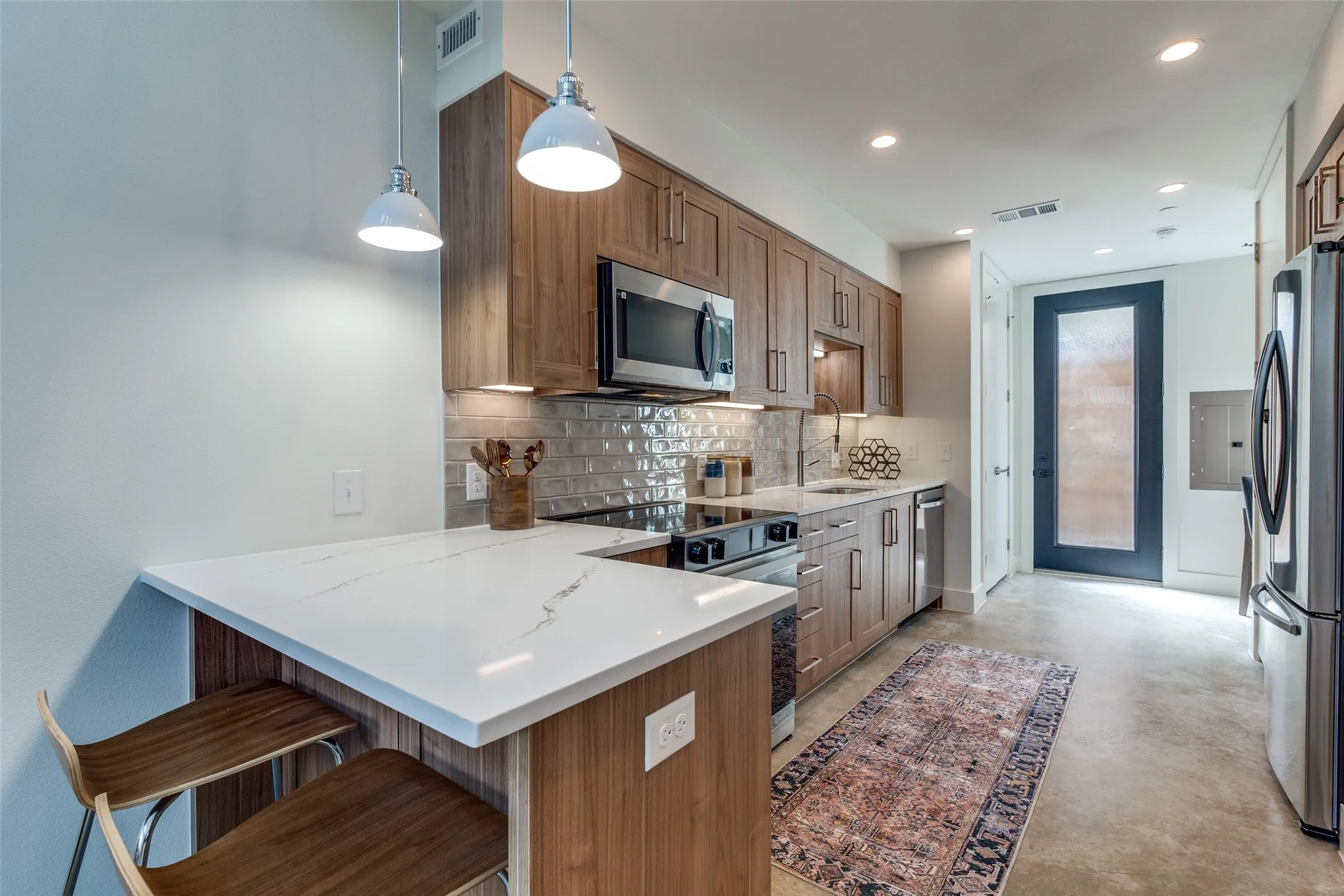 Townhouse For Rent in Dallas County , 4918 Bryan Street 102, Dallas, Texas 75206, 1 Bedroom, 1 Bathroom, Garage spaces, 600 Sqft, built in 2026, mls#21374371, Real Estate Agent in Dallas, Homes For Rent in Dallas county, Homes For Rent in Dallas, Realtor in Dallas Texas, Real Estate Brokerage Independent Realty Texas, Luminita Cordes Realtor