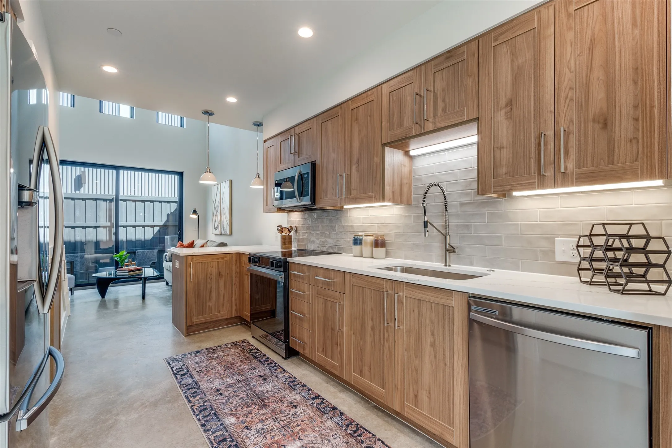 Townhouse For Rent in Dallas County , 4918 Bryan Street 102, Dallas, Texas 75206, 1 Bedroom, 1 Bathroom, Garage spaces, 600 Sqft, built in 2026, mls#21374371, Real Estate Agent in Dallas, Homes For Rent in Dallas county, Homes For Rent in Dallas, Realtor in Dallas Texas, Real Estate Brokerage Independent Realty Texas, Luminita Cordes Realtor