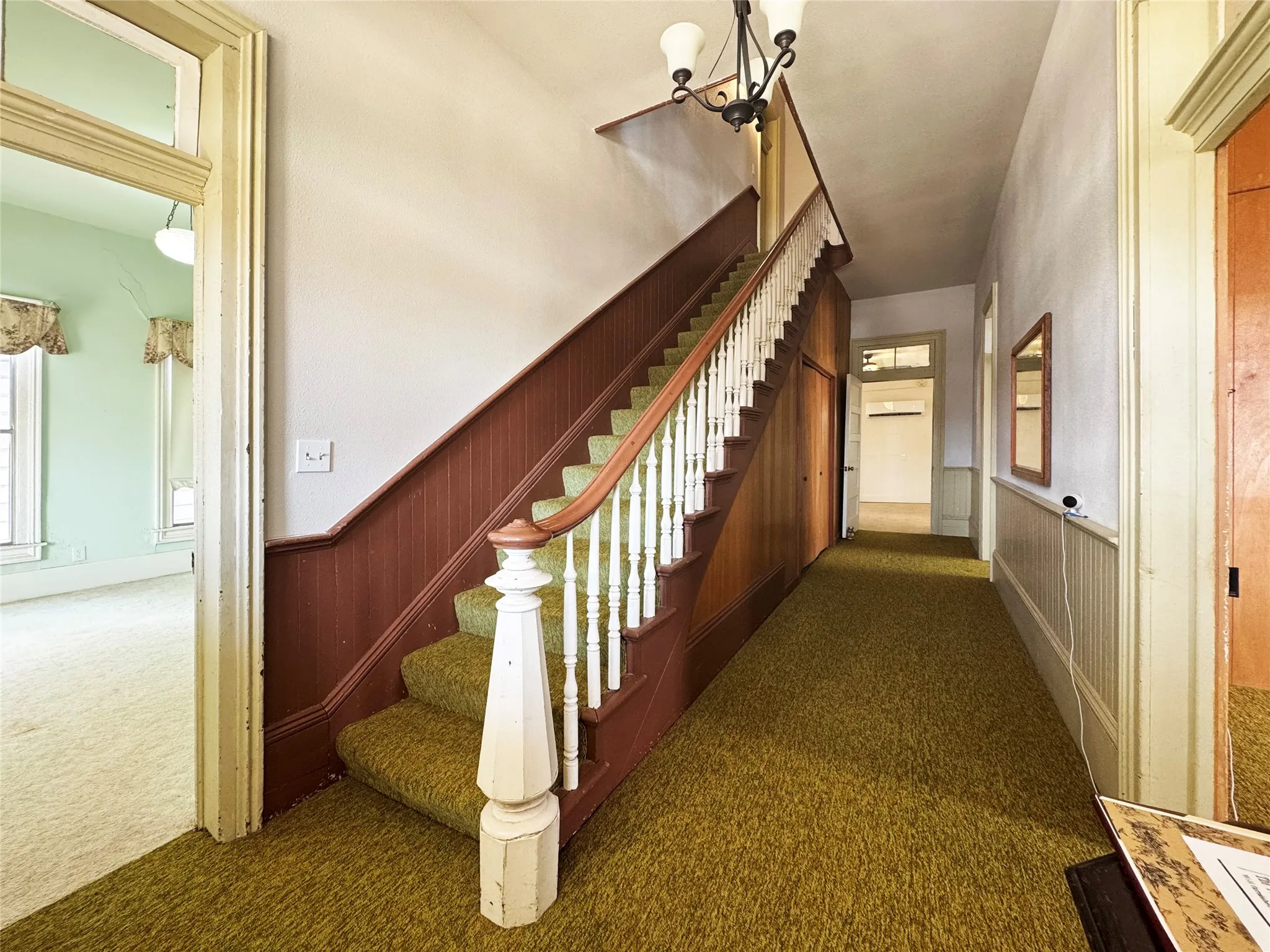 Single Family Residence For Sale in Coleman County , 702 Avenue B, Santa Anna, Texas 76878, 5 Bedroom, 2 Bathroom, Garage spaces, 2,830 Sqft, built in 1885, mls#21373954, Real Estate Agent in Santa Anna, Homes For Sale in Coleman county, Homes For Sale in Santa Anna, Realtor in Santa Anna Texas, Real Estate Brokerage Independent Realty Texas, Luminita Cordes Realtor