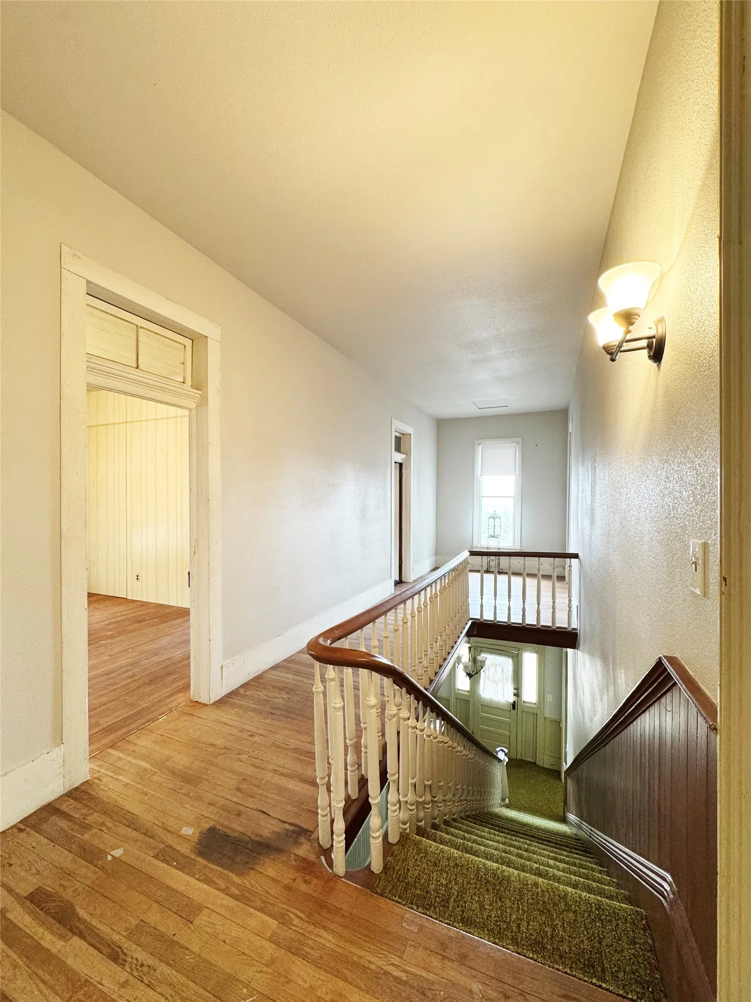 Single Family Residence For Sale in Coleman County , 702 Avenue B, Santa Anna, Texas 76878, 5 Bedroom, 2 Bathroom, Garage spaces, 2,830 Sqft, built in 1885, mls#21373954, Real Estate Agent in Santa Anna, Homes For Sale in Coleman county, Homes For Sale in Santa Anna, Realtor in Santa Anna Texas, Real Estate Brokerage Independent Realty Texas, Luminita Cordes Realtor
