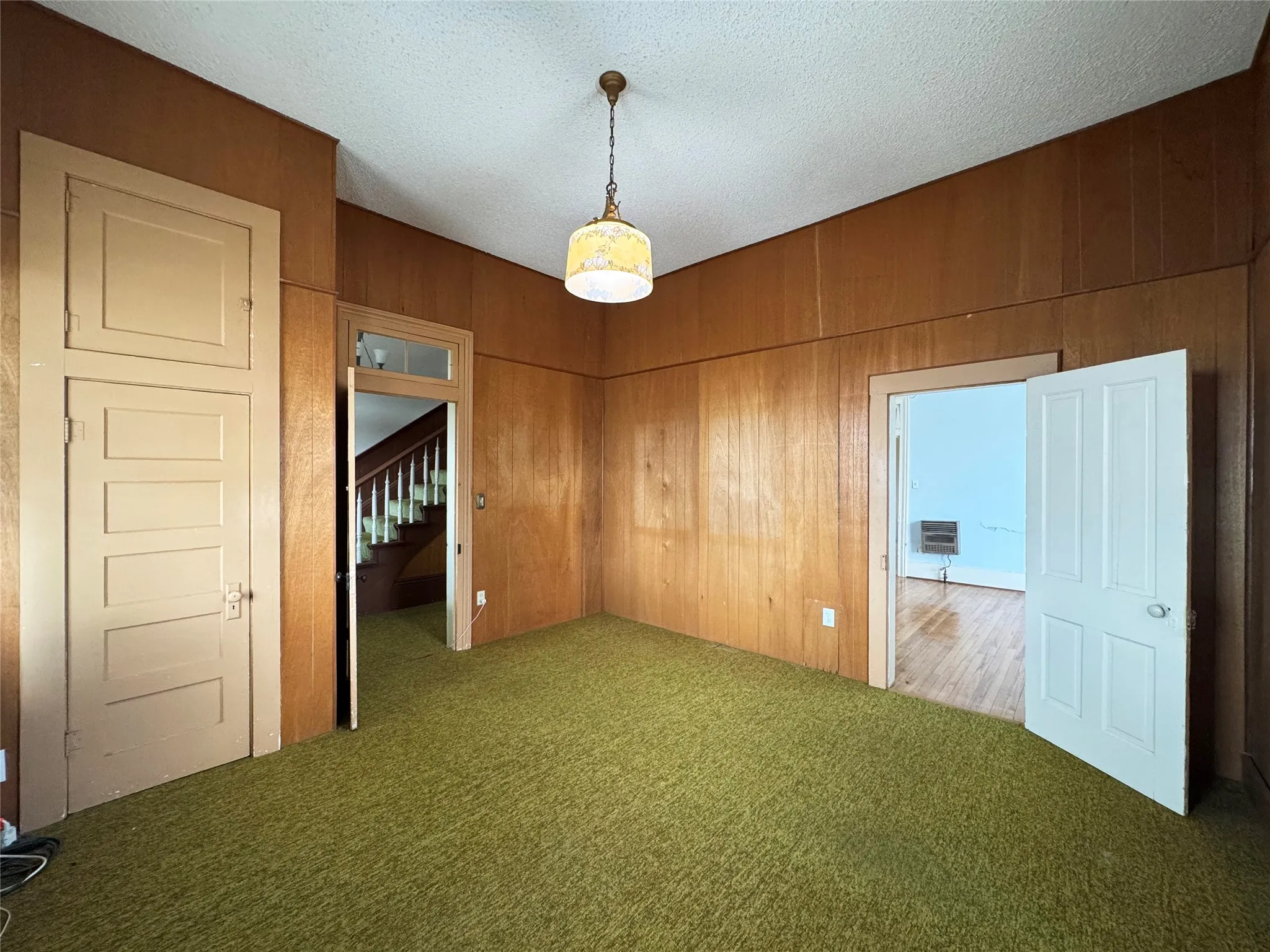 Single Family Residence For Sale in Coleman County , 702 Avenue B, Santa Anna, Texas 76878, 5 Bedroom, 2 Bathroom, Garage spaces, 2,830 Sqft, built in 1885, mls#21373954, Real Estate Agent in Santa Anna, Homes For Sale in Coleman county, Homes For Sale in Santa Anna, Realtor in Santa Anna Texas, Real Estate Brokerage Independent Realty Texas, Luminita Cordes Realtor