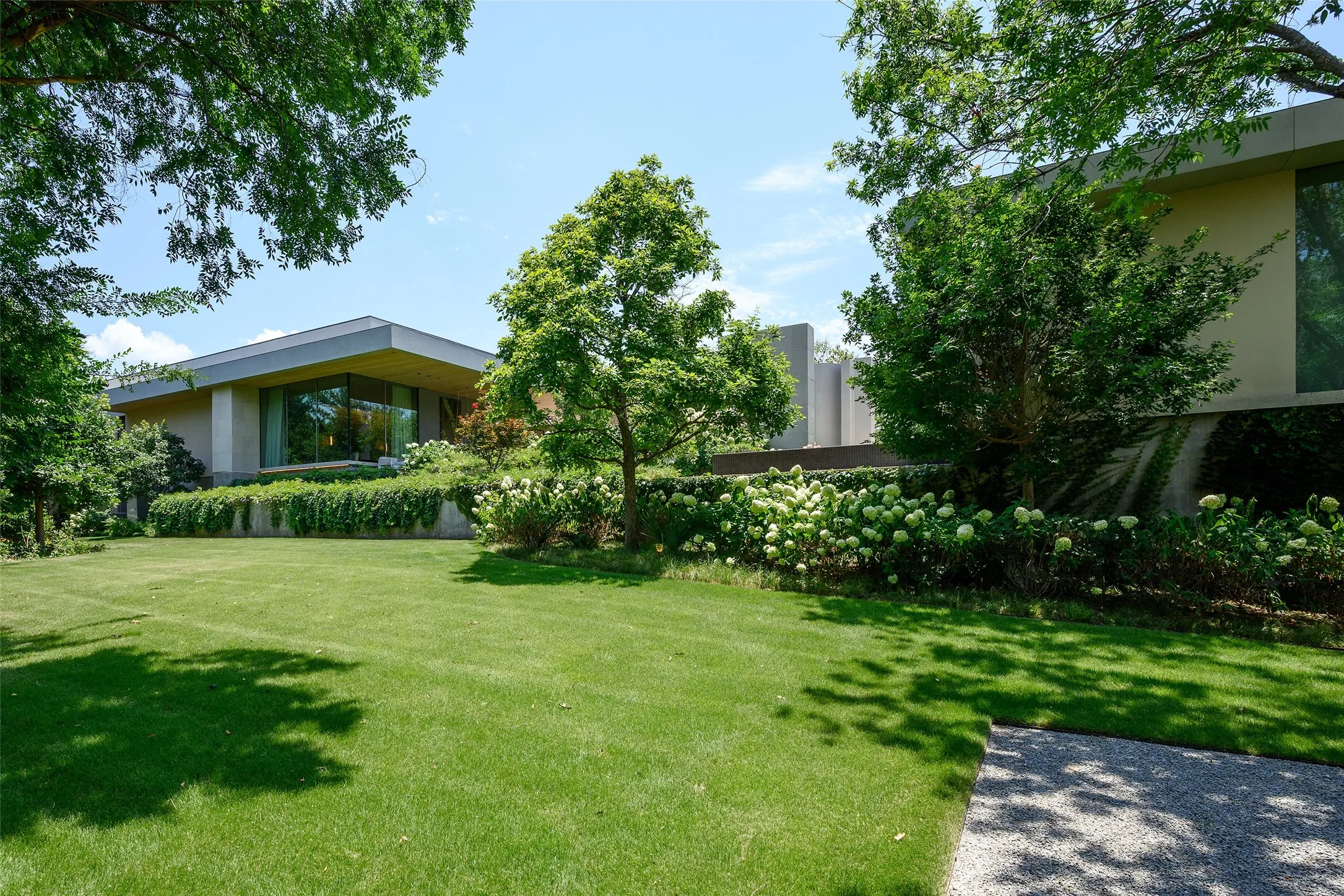 Single Family Residence For Sale in Dallas County , 5547 Walnut Hill Lane, Dallas, Texas 75229, 6 Bedroom, 10 Bathroom, 4 Garage spaces, 13,800 Sqft, built in 2025, mls#21370233, Real Estate Agent in Dallas, Homes For Sale in Dallas county, Homes For Sale in Dallas, Realtor in Dallas Texas, Real Estate Brokerage Independent Realty Texas, Luminita Cordes Realtor