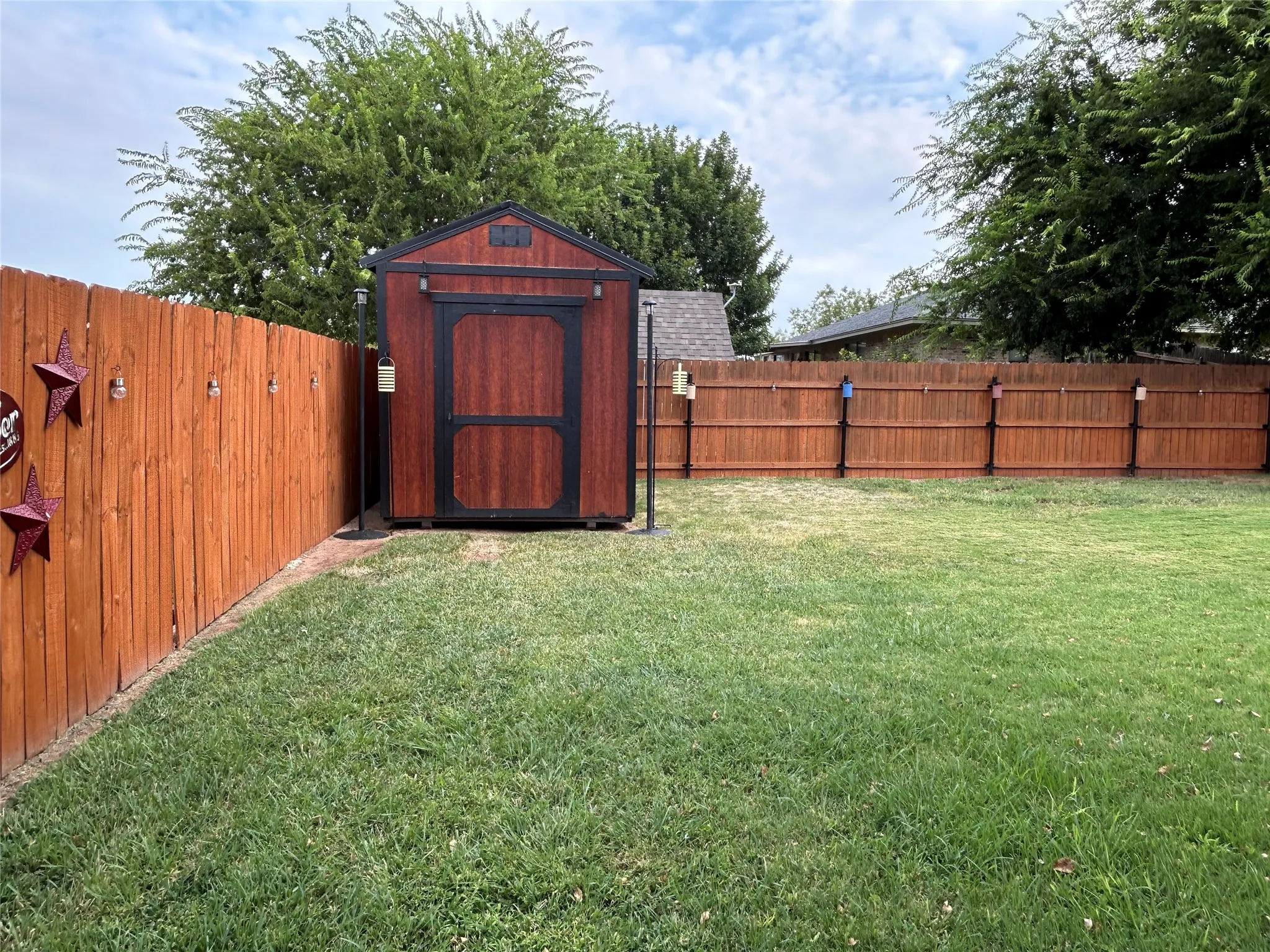 Single Family Residence For Sale in Mills County , 1509 Freedom Street, Goldthwaite, Texas 76844, 3 Bedroom, 2 Bathroom, 2 Garage spaces, 2,074 Sqft, built in 2003, mls#21373370, Real Estate Agent in Goldthwaite, Homes For Sale in Mills county, Homes For Sale in Goldthwaite, Realtor in Goldthwaite Texas, Real Estate Brokerage Independent Realty Texas, Luminita Cordes Realtor