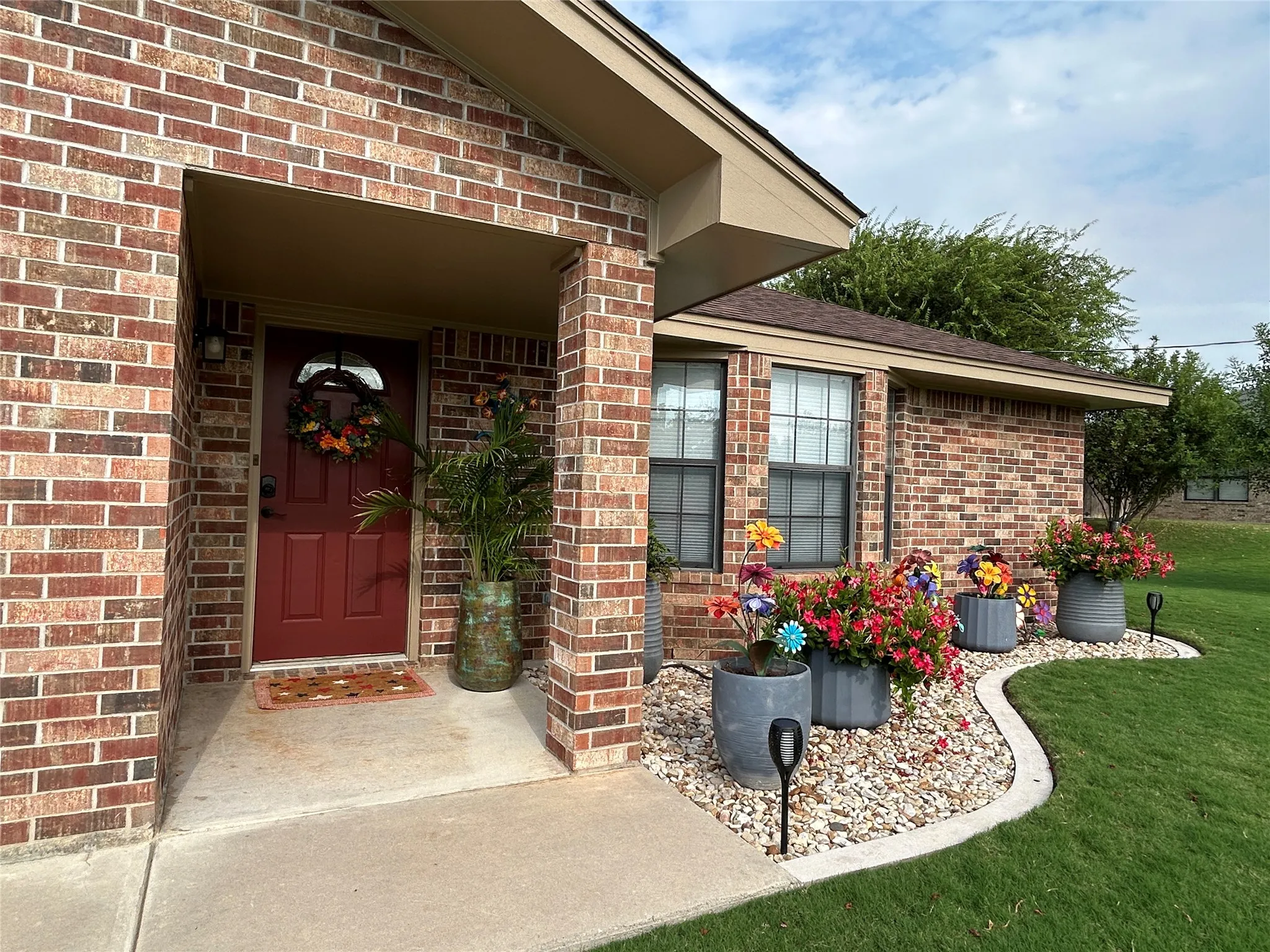 Single Family Residence For Sale in Mills County , 1509 Freedom Street, Goldthwaite, Texas 76844, 3 Bedroom, 2 Bathroom, 2 Garage spaces, 2,074 Sqft, built in 2003, mls#21373370, Real Estate Agent in Goldthwaite, Homes For Sale in Mills county, Homes For Sale in Goldthwaite, Realtor in Goldthwaite Texas, Real Estate Brokerage Independent Realty Texas, Luminita Cordes Realtor
