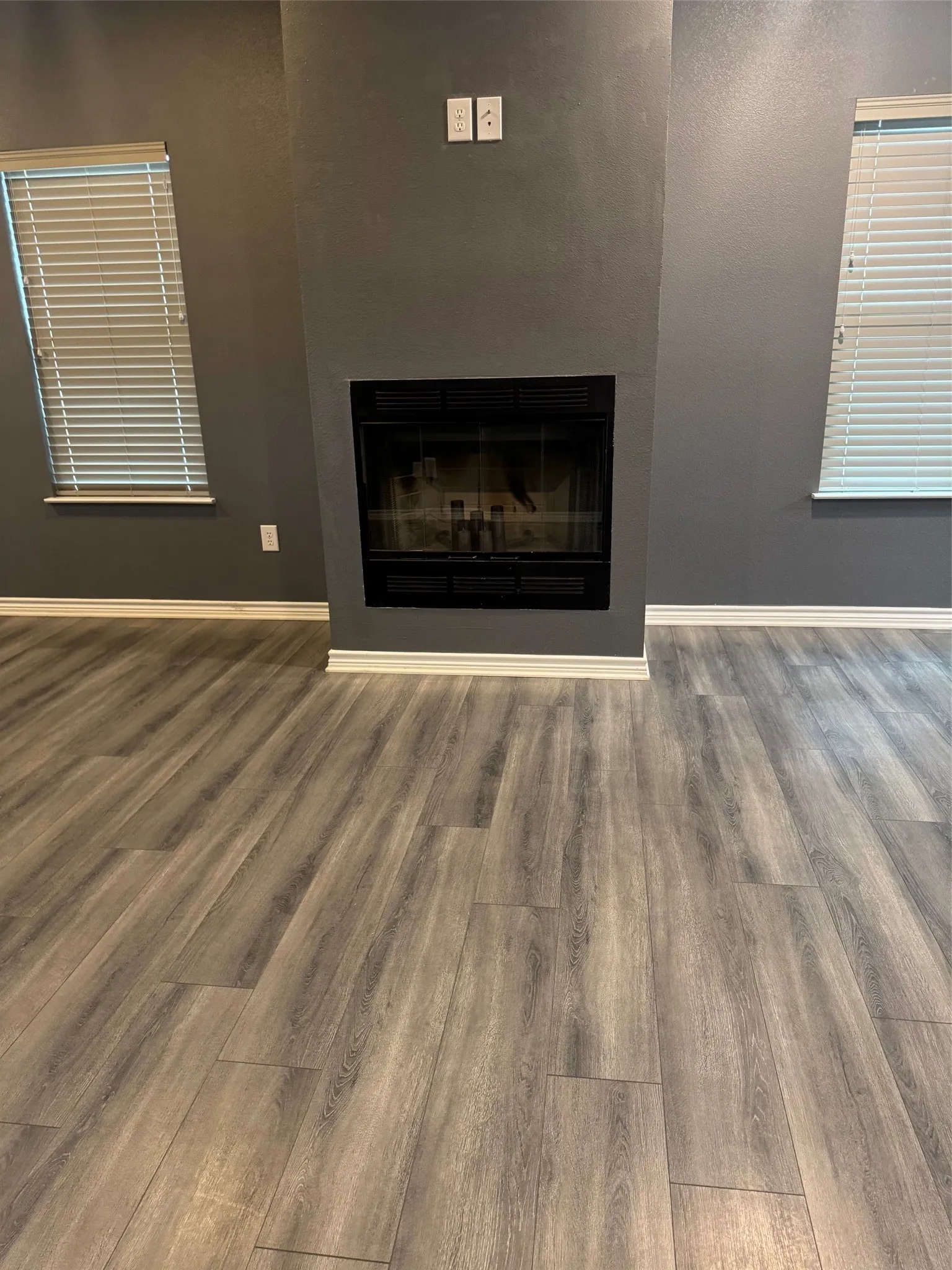 Single Family Residence For Rent in Hood County , 2923 River Ridge Court, Granbury, Texas 76048, 3 Bedroom, 2 Bathroom, 2 Garage spaces, 1,364 Sqft, built in 2020, mls#21374385, Real Estate Agent in Granbury, Homes For Rent in Hood county, Homes For Rent in Granbury, Realtor in Granbury Texas, Real Estate Brokerage Independent Realty Texas, Luminita Cordes Realtor