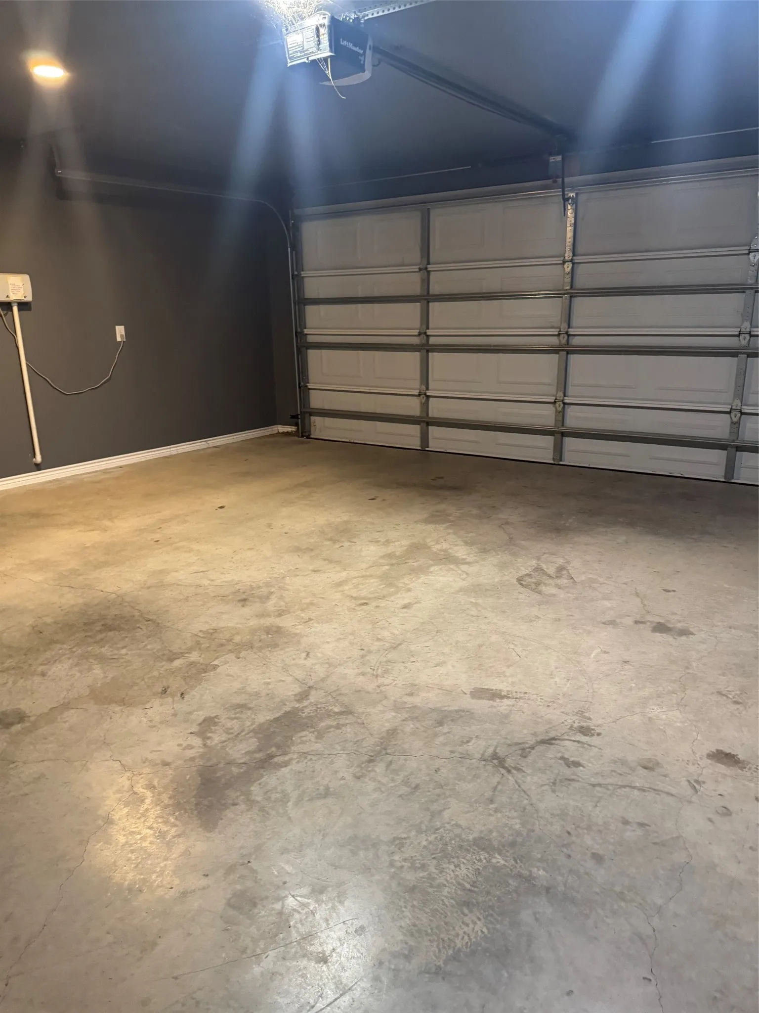 Single Family Residence For Rent in Hood County , 2923 River Ridge Court, Granbury, Texas 76048, 3 Bedroom, 2 Bathroom, 2 Garage spaces, 1,364 Sqft, built in 2020, mls#21374385, Real Estate Agent in Granbury, Homes For Rent in Hood county, Homes For Rent in Granbury, Realtor in Granbury Texas, Real Estate Brokerage Independent Realty Texas, Luminita Cordes Realtor