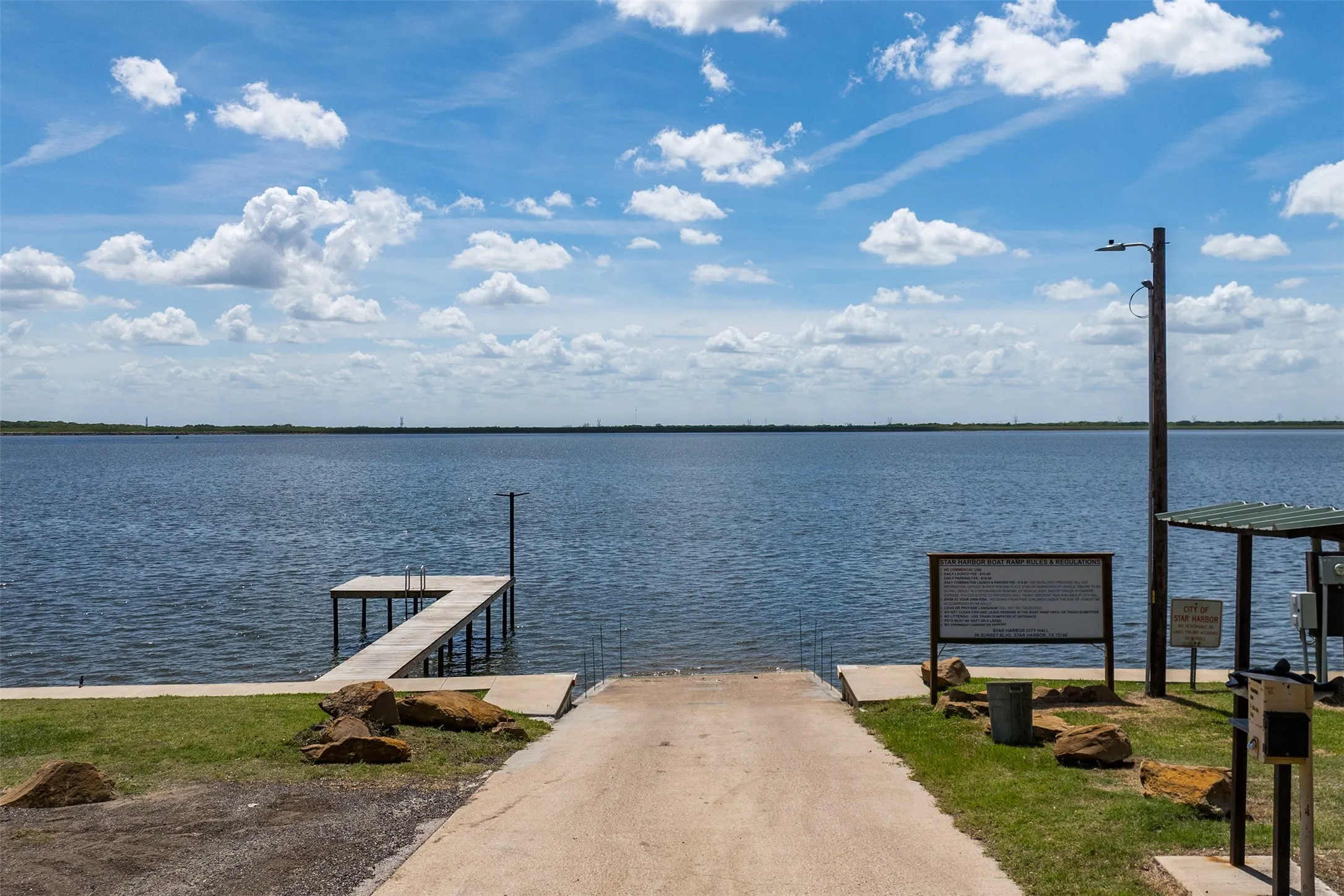 Single Family Residence For Sale in Henderson County , 30 Rainbow Drive, Star Harbor, Texas 75148, 4 Bedroom, 2 Bathroom, 2 Garage spaces, 1,823 Sqft, built in 2025, mls#21374390, Real Estate Agent in Star Harbor, Homes For Sale in Henderson county, Homes For Sale in Star Harbor, Realtor in Star Harbor Texas, Real Estate Brokerage Independent Realty Texas, Luminita Cordes Realtor