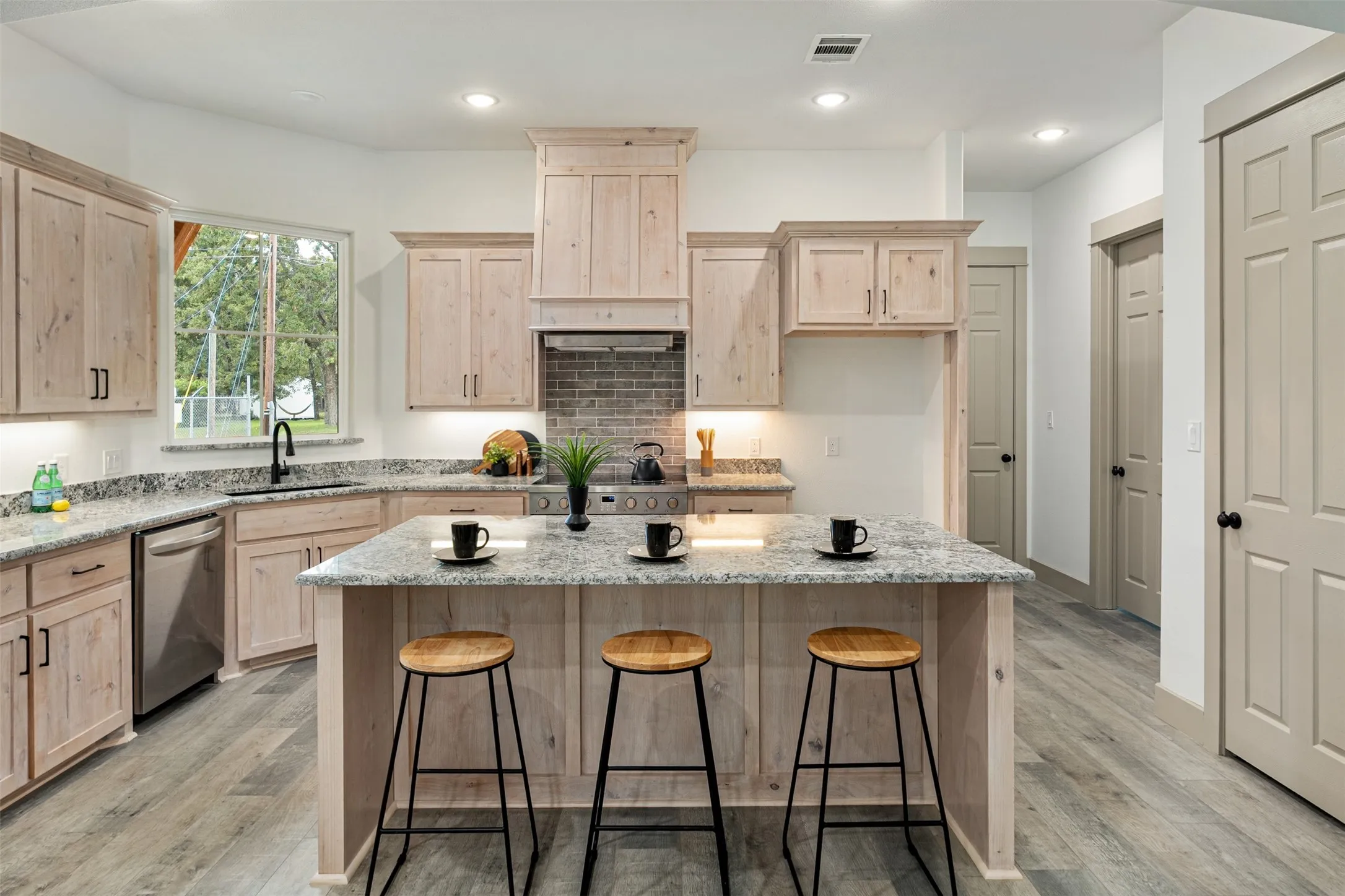 Single Family Residence For Sale in Henderson County , 30 Rainbow Drive, Star Harbor, Texas 75148, 4 Bedroom, 2 Bathroom, 2 Garage spaces, 1,823 Sqft, built in 2025, mls#21374390, Real Estate Agent in Star Harbor, Homes For Sale in Henderson county, Homes For Sale in Star Harbor, Realtor in Star Harbor Texas, Real Estate Brokerage Independent Realty Texas, Luminita Cordes Realtor
