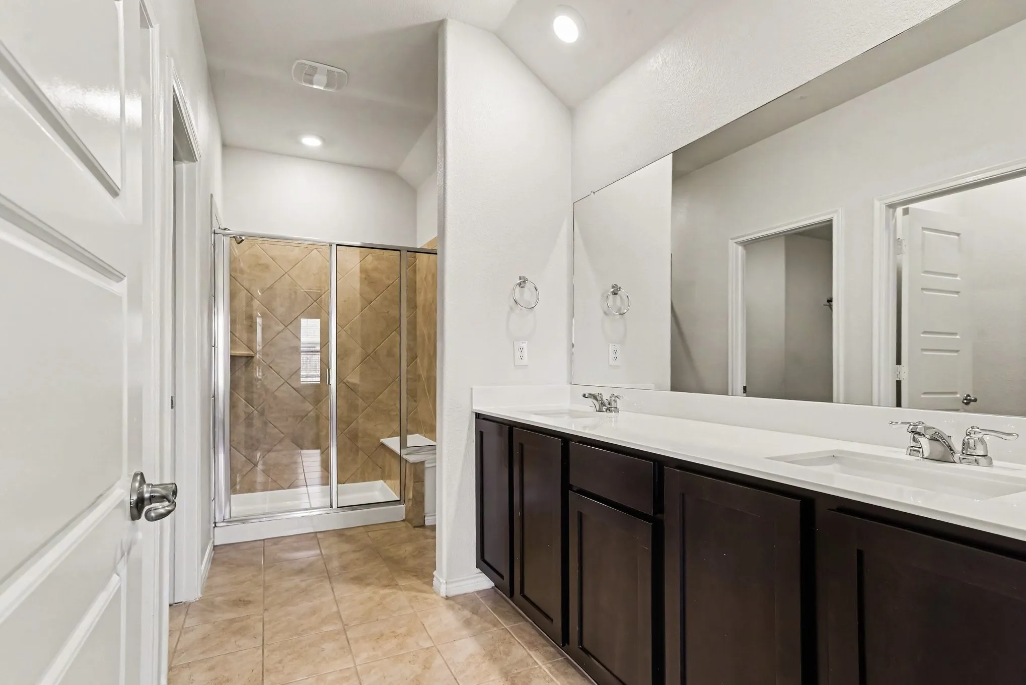 Single Family Residence For Sale in Hunt County , 127 Longhorn Pass, Caddo Mills, Texas 75135, 4 Bedroom, 2 Bathroom, 2 Garage spaces, 2,023 Sqft, built in 2020, mls#21373818, Real Estate Agent in Caddo Mills, Homes For Sale in Hunt county, Homes For Sale in Caddo Mills, Realtor in Caddo Mills Texas, Real Estate Brokerage Independent Realty Texas, Luminita Cordes Realtor