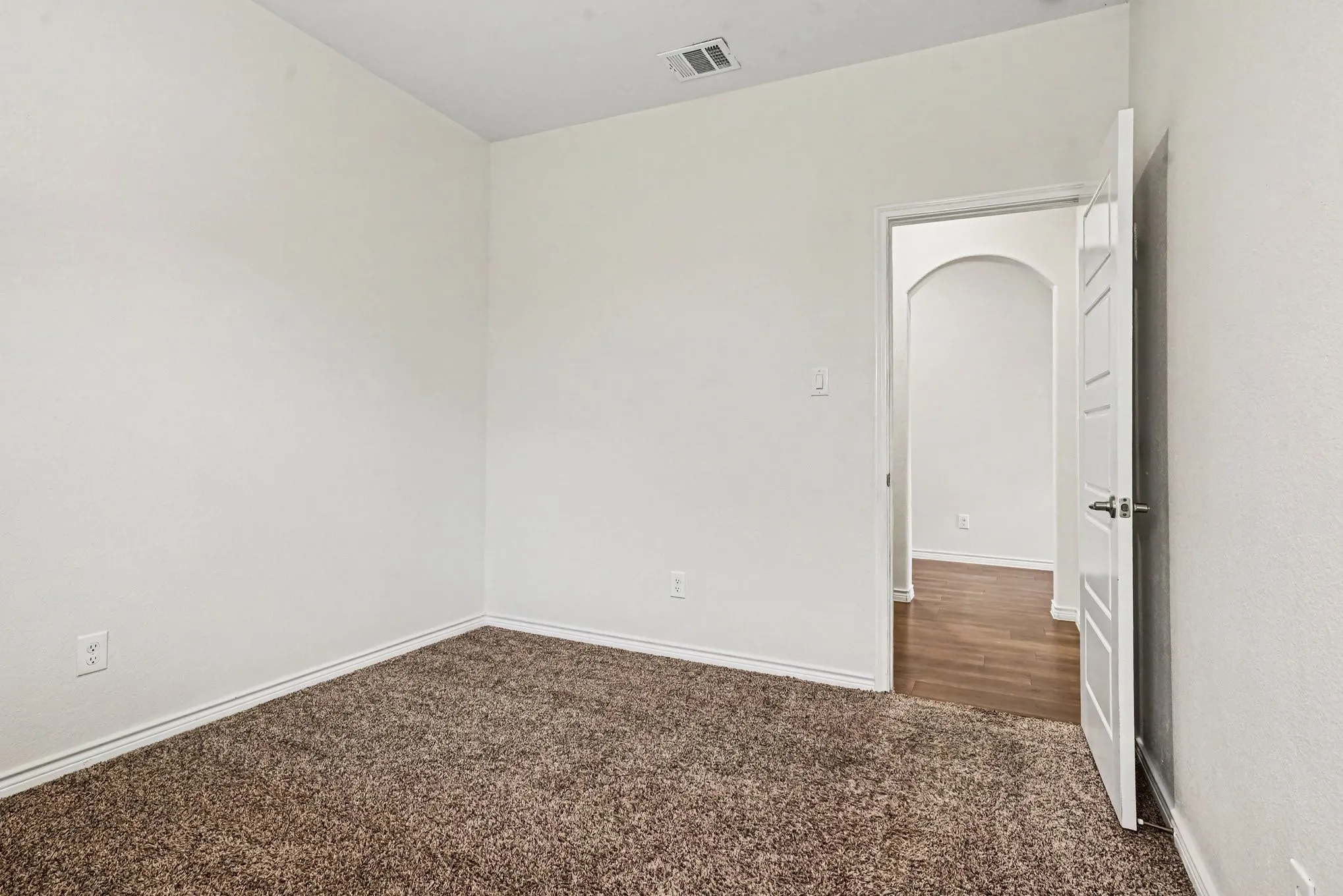 Single Family Residence For Sale in Hunt County , 127 Longhorn Pass, Caddo Mills, Texas 75135, 4 Bedroom, 2 Bathroom, 2 Garage spaces, 2,023 Sqft, built in 2020, mls#21373818, Real Estate Agent in Caddo Mills, Homes For Sale in Hunt county, Homes For Sale in Caddo Mills, Realtor in Caddo Mills Texas, Real Estate Brokerage Independent Realty Texas, Luminita Cordes Realtor
