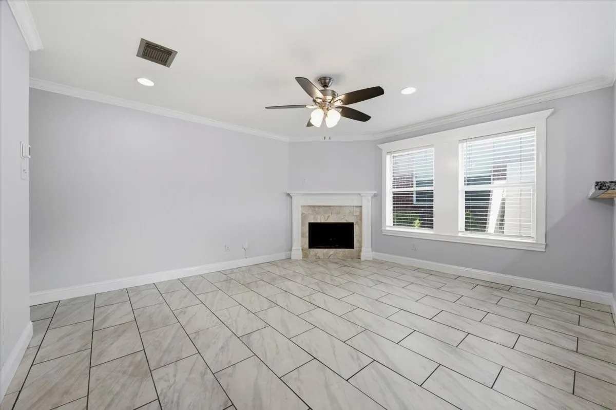 Single Family Residence For Sale in Dallas County , 7739 Buford Drive, Dallas, Texas 75241, 3 Bedroom, 2 Bathroom, 2 Garage spaces, 1,260 Sqft, built in 2003, mls#21374091, Real Estate Agent in Dallas, Homes For Sale in Dallas county, Homes For Sale in Dallas, Realtor in Dallas Texas, Real Estate Brokerage Independent Realty Texas, Luminita Cordes Realtor