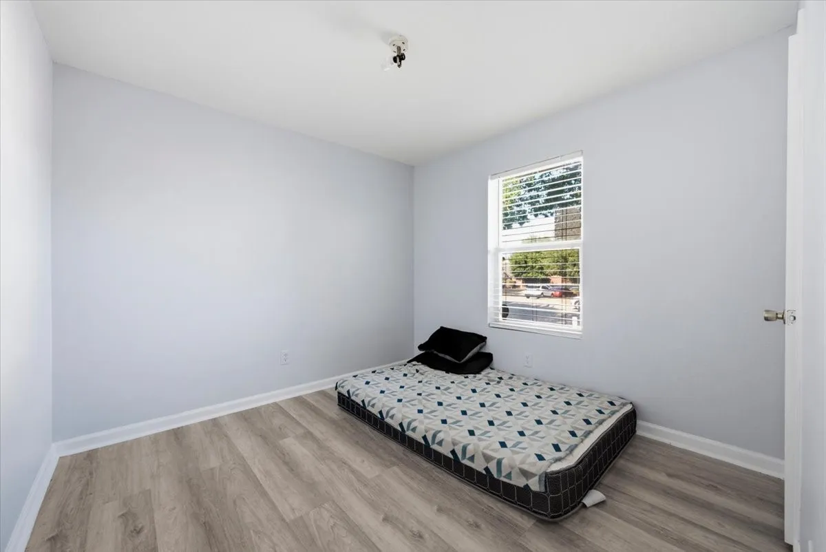 Single Family Residence For Sale in Dallas County , 7739 Buford Drive, Dallas, Texas 75241, 3 Bedroom, 2 Bathroom, 2 Garage spaces, 1,260 Sqft, built in 2003, mls#21374091, Real Estate Agent in Dallas, Homes For Sale in Dallas county, Homes For Sale in Dallas, Realtor in Dallas Texas, Real Estate Brokerage Independent Realty Texas, Luminita Cordes Realtor