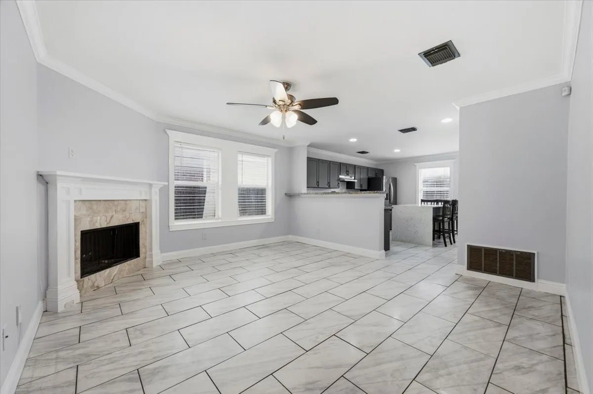 Single Family Residence For Sale in Dallas County , 7739 Buford Drive, Dallas, Texas 75241, 3 Bedroom, 2 Bathroom, 2 Garage spaces, 1,260 Sqft, built in 2003, mls#21374091, Real Estate Agent in Dallas, Homes For Sale in Dallas county, Homes For Sale in Dallas, Realtor in Dallas Texas, Real Estate Brokerage Independent Realty Texas, Luminita Cordes Realtor