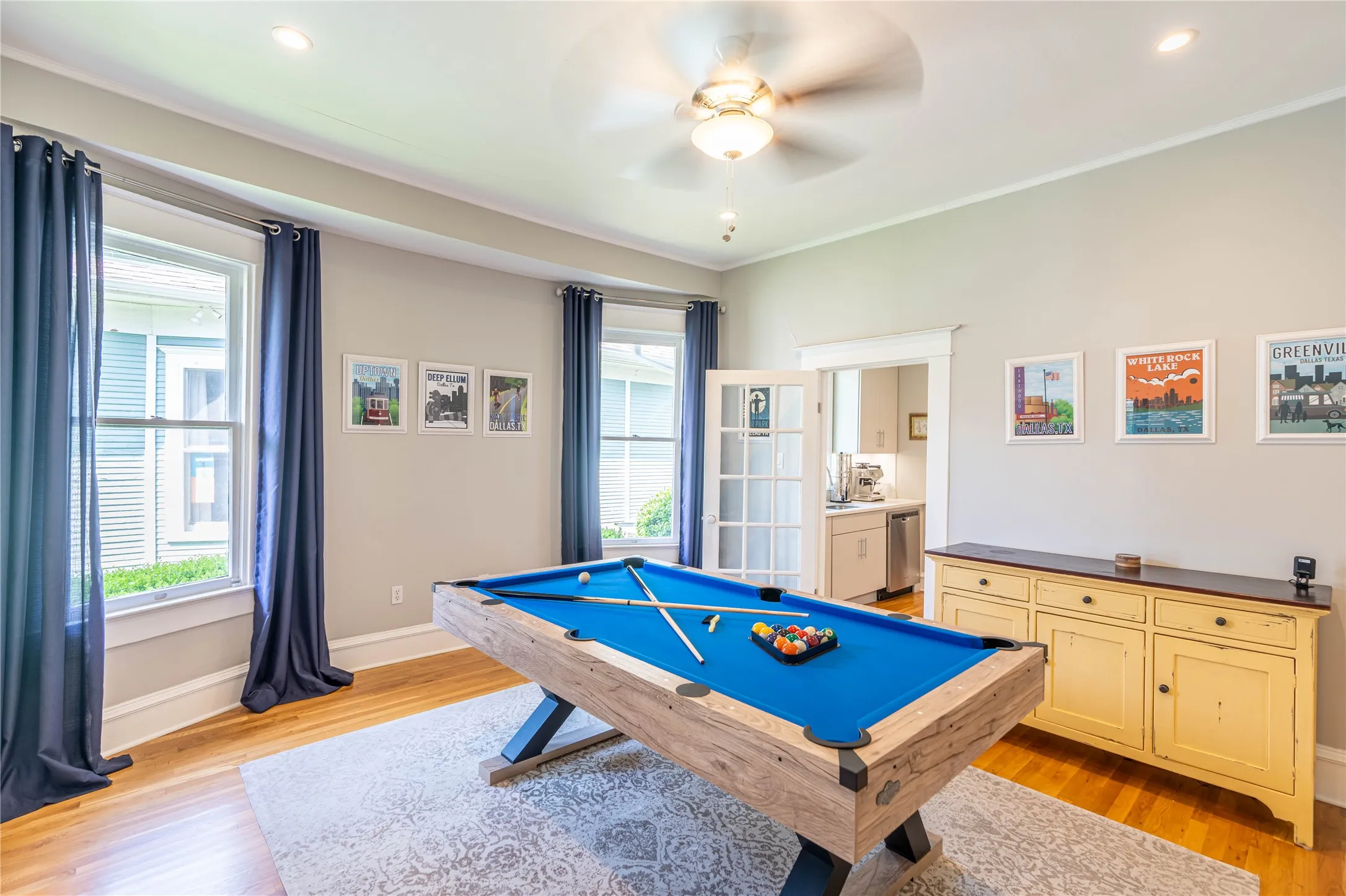 Single Family Residence For Rent in Dallas County , 5511 Worth Street, Dallas, Texas 75214, 3 Bedroom, 3 Bathroom, Garage spaces, 1,400 Sqft, built in 1931, mls#21374355, Real Estate Agent in Dallas, Homes For Rent in Dallas county, Homes For Rent in Dallas, Realtor in Dallas Texas, Real Estate Brokerage Independent Realty Texas, Luminita Cordes Realtor