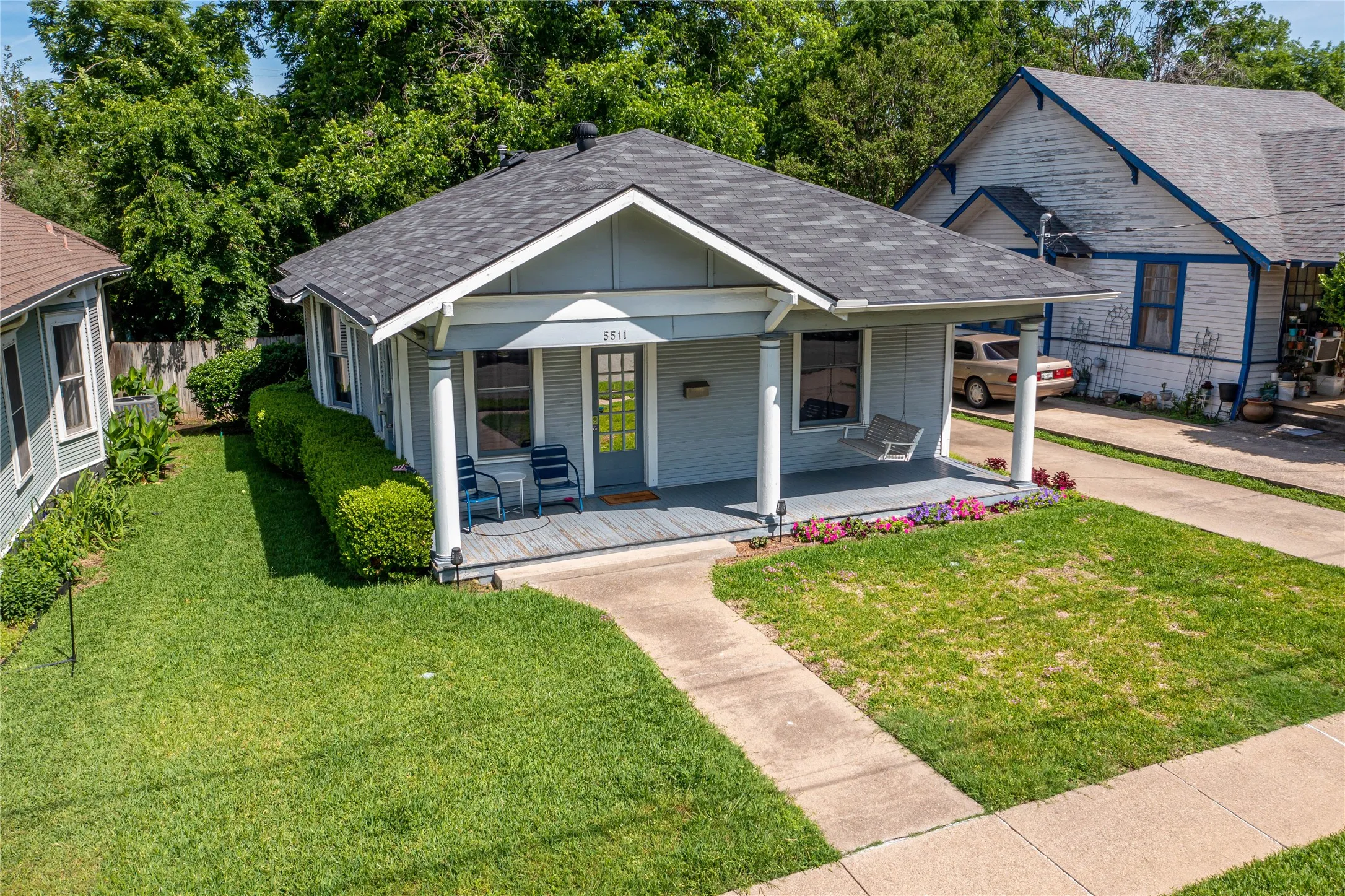 Single Family Residence For Rent in Dallas County , 5511 Worth Street, Dallas, Texas 75214, 3 Bedroom, 3 Bathroom, Garage spaces, 1,400 Sqft, built in 1931, mls#21374355, Real Estate Agent in Dallas, Homes For Rent in Dallas county, Homes For Rent in Dallas, Realtor in Dallas Texas, Real Estate Brokerage Independent Realty Texas, Luminita Cordes Realtor