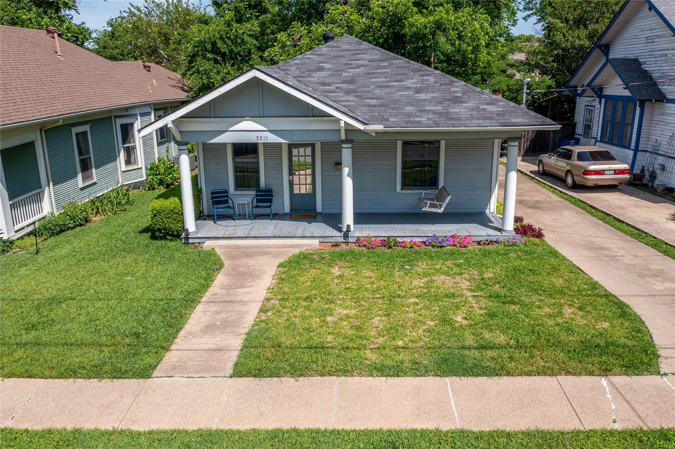 Single Family Residence For Rent in Dallas County , 5511 Worth Street, Dallas, Texas 75214, 3 Bedroom, 3 Bathroom, Garage spaces, 1,400 Sqft, built in 1931, mls#21374355, Real Estate Agent in Dallas, Homes For Rent in Dallas county, Homes For Rent in Dallas, Realtor in Dallas Texas, Real Estate Brokerage Independent Realty Texas, Luminita Cordes Realtor