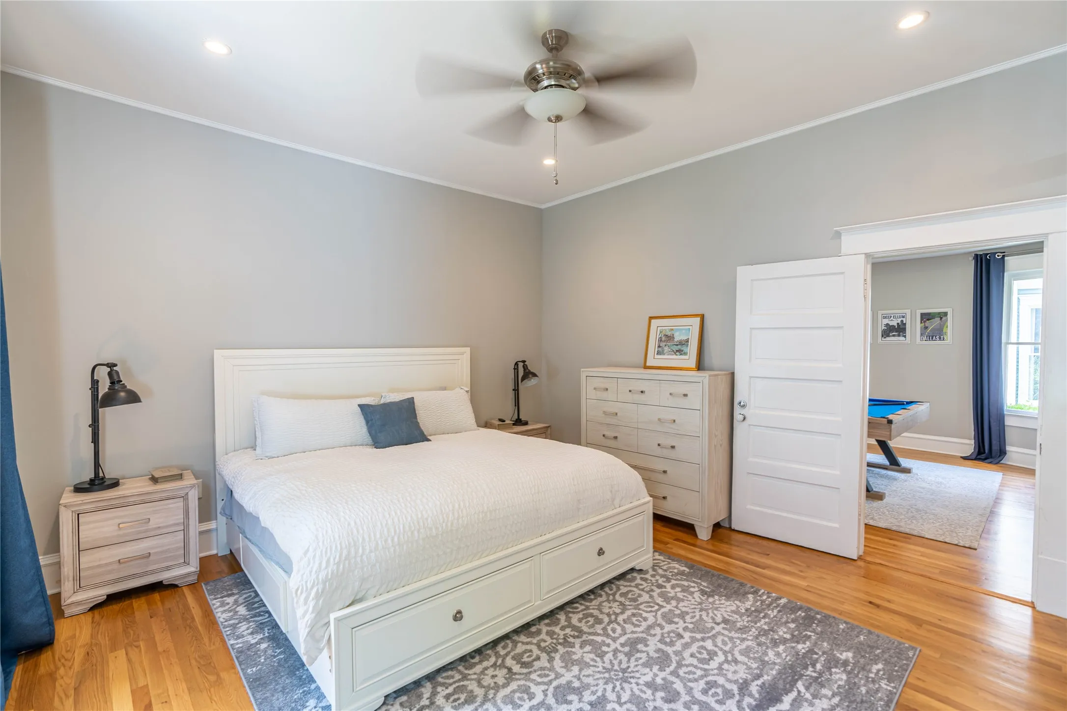Single Family Residence For Rent in Dallas County , 5511 Worth Street, Dallas, Texas 75214, 3 Bedroom, 3 Bathroom, Garage spaces, 1,400 Sqft, built in 1931, mls#21374355, Real Estate Agent in Dallas, Homes For Rent in Dallas county, Homes For Rent in Dallas, Realtor in Dallas Texas, Real Estate Brokerage Independent Realty Texas, Luminita Cordes Realtor
