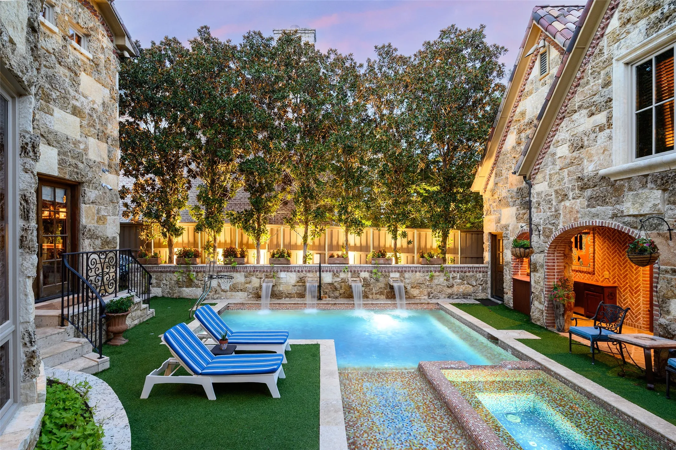 Single Family Residence For Sale in Dallas County , 3425 Wentwood Drive, University Park, Texas 75225, 5 Bedroom, 8 Bathroom, 3 Garage spaces, 7,181 Sqft, built in 2006, mls#21345736, Real Estate Agent in University Park, Homes For Sale in Dallas county, Homes For Sale in University Park, Realtor in University Park Texas, Real Estate Brokerage Independent Realty Texas, Luminita Cordes Realtor