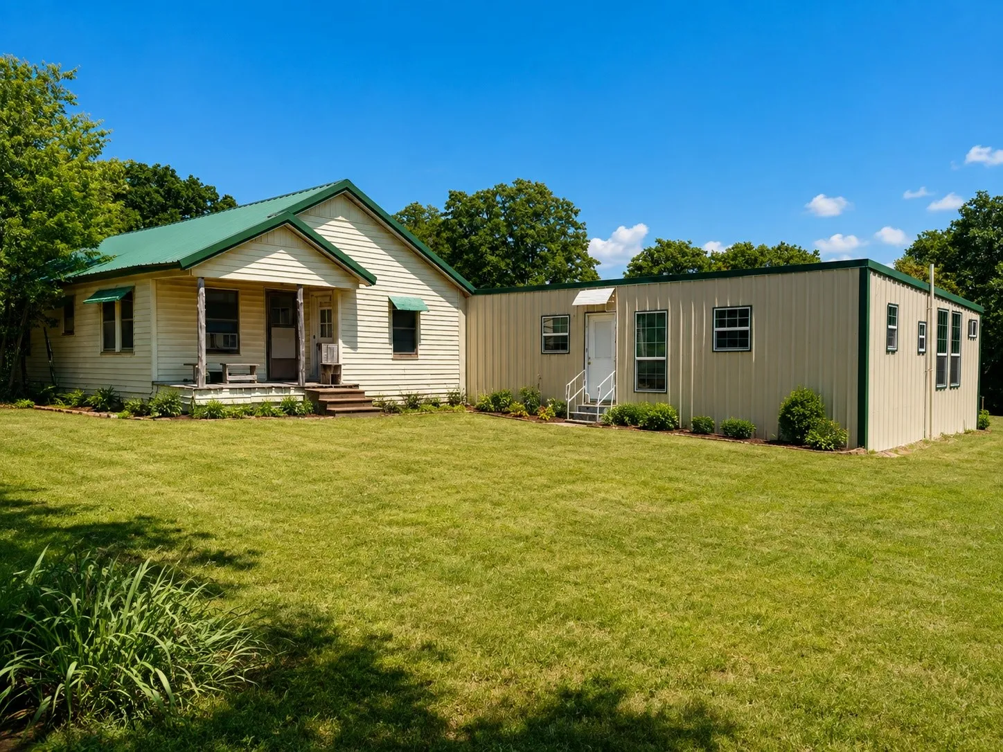 Single Family Residence For Sale in Hill County , 915 Hcr 1227, Whitney, Texas 76692, 4 Bedroom, 2 Bathroom, Garage spaces, 2,812 Sqft, built in 2016, mls#21372230, Real Estate Agent in Whitney, Homes For Sale in Hill county, Homes For Sale in Whitney, Realtor in Whitney Texas, Real Estate Brokerage Independent Realty Texas, Luminita Cordes Realtor