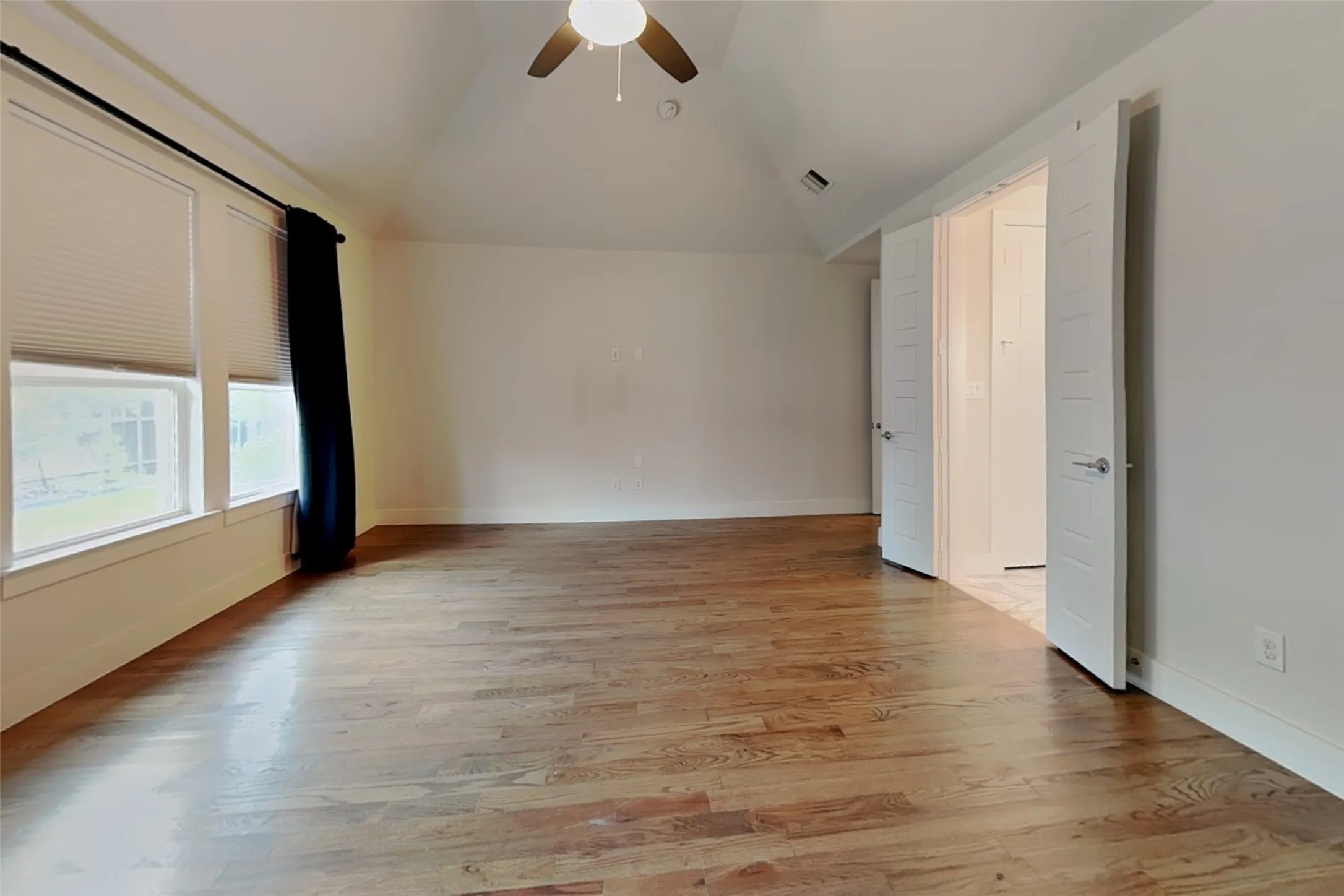 Single Family Residence For Rent in Denton County , 4432 Tall Knight Lane, Carrollton, Texas 75010, 5 Bedroom, 4 Bathroom, 2 Garage spaces, 4,037 Sqft, built in 2018, mls#21374405, Real Estate Agent in Carrollton, Homes For Rent in Denton county, Homes For Rent in Carrollton, Realtor in Carrollton Texas, Real Estate Brokerage Independent Realty Texas, Luminita Cordes Realtor