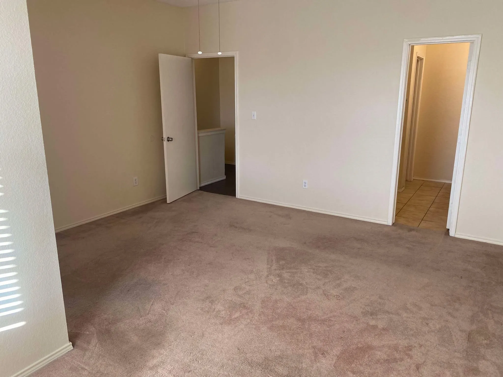 Townhouse For Rent in Hunt County , 1050 Agape Court 4, Caddo Mills, Texas 75135, 3 Bedroom, 3 Bathroom, 1 Garage spaces, 6,157 Sqft, built in 2009, mls#21374418, Real Estate Agent in Caddo Mills, Homes For Rent in Hunt county, Homes For Rent in Caddo Mills, Realtor in Caddo Mills Texas, Real Estate Brokerage Independent Realty Texas, Luminita Cordes Realtor
