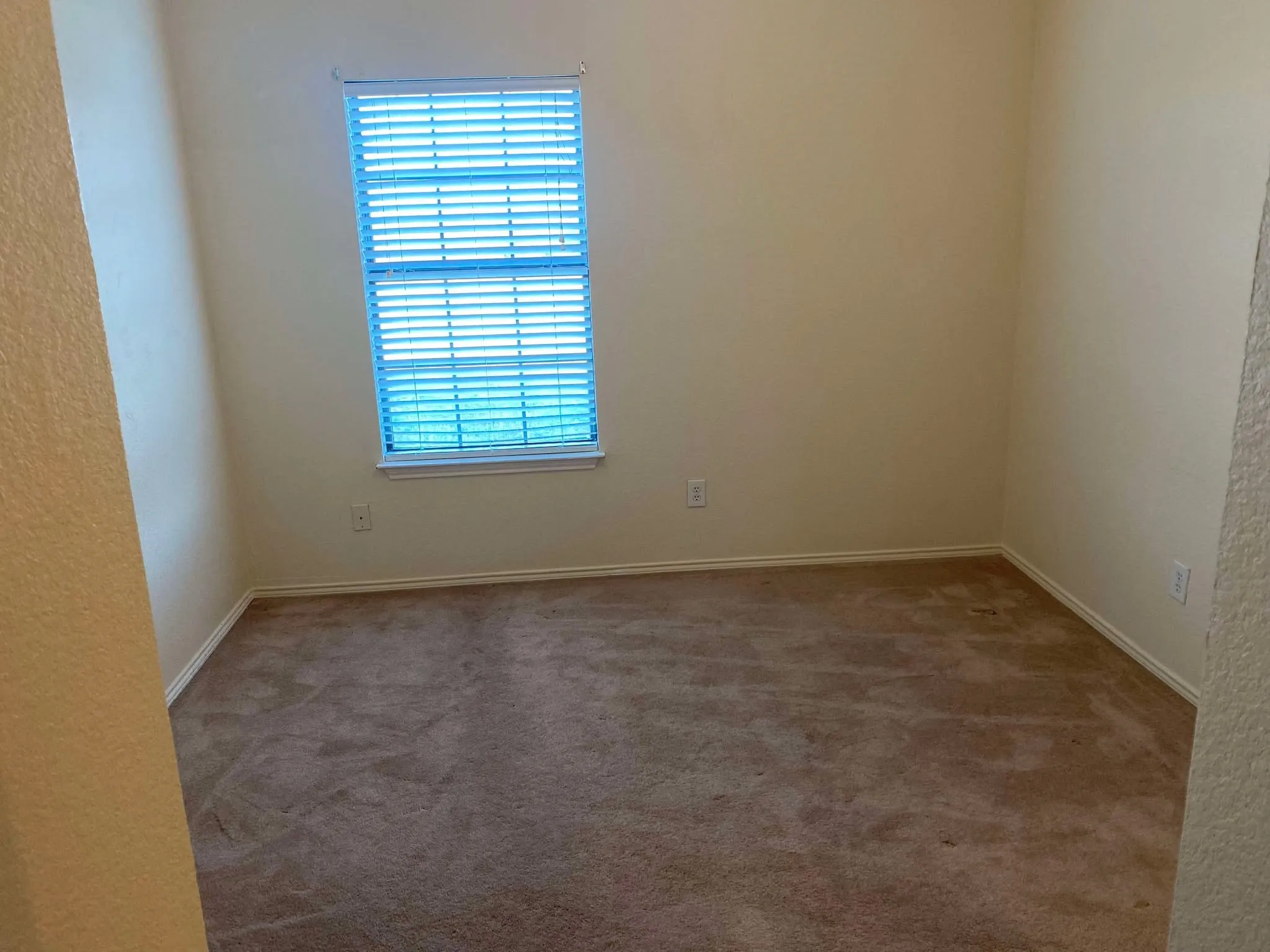 Townhouse For Rent in Hunt County , 1050 Agape Court 4, Caddo Mills, Texas 75135, 3 Bedroom, 3 Bathroom, 1 Garage spaces, 6,157 Sqft, built in 2009, mls#21374418, Real Estate Agent in Caddo Mills, Homes For Rent in Hunt county, Homes For Rent in Caddo Mills, Realtor in Caddo Mills Texas, Real Estate Brokerage Independent Realty Texas, Luminita Cordes Realtor