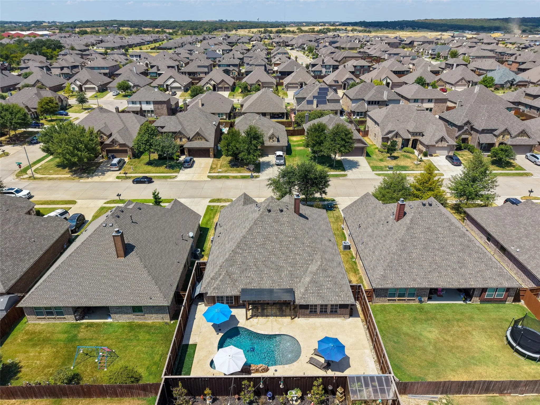 Single Family Residence For Sale in Johnson County , 2749 Buffalo Run, Burleson, Texas 76028, 4 Bedroom, 2 Bathroom, 2 Garage spaces, 2,406 Sqft, built in 2015, mls#21361935, Real Estate Agent in Burleson, Homes For Sale in Johnson county, Homes For Sale in Burleson, Realtor in Burleson Texas, Real Estate Brokerage Independent Realty Texas, Luminita Cordes Realtor