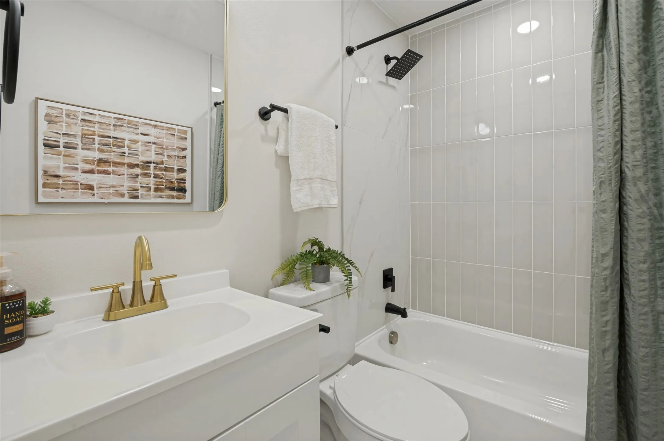 Second Primary Bathroom