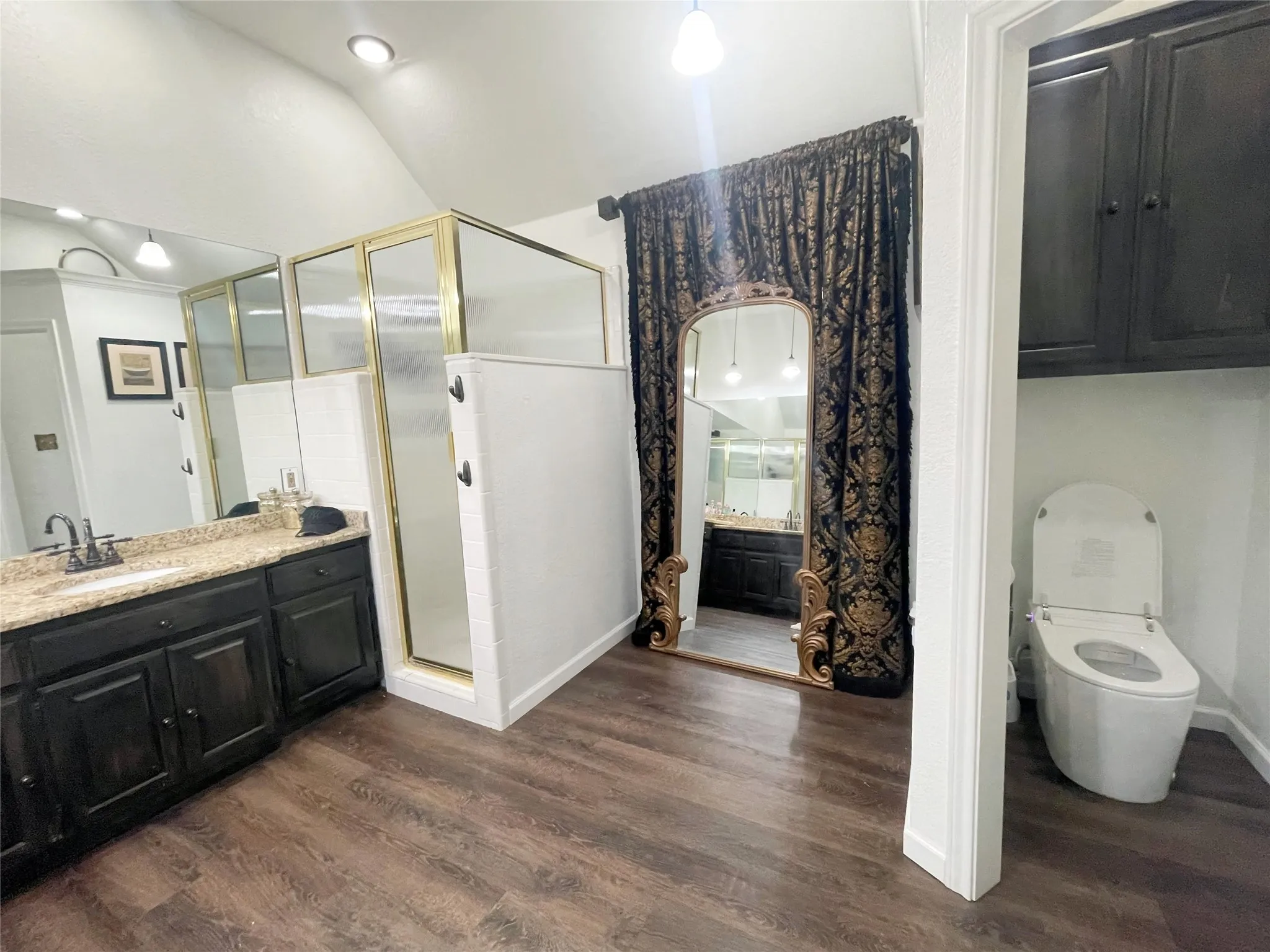 Single Family Residence For Sale in Wise County , 286 W Ridge Street, Decatur, Texas 76234, 4 Bedroom, 2 Bathroom, 2 Garage spaces, 3,373 Sqft, built in 2000, mls#21374438, Real Estate Agent in Decatur, Homes For Sale in Wise county, Homes For Sale in Decatur, Realtor in Decatur Texas, Real Estate Brokerage Independent Realty Texas, Luminita Cordes Realtor