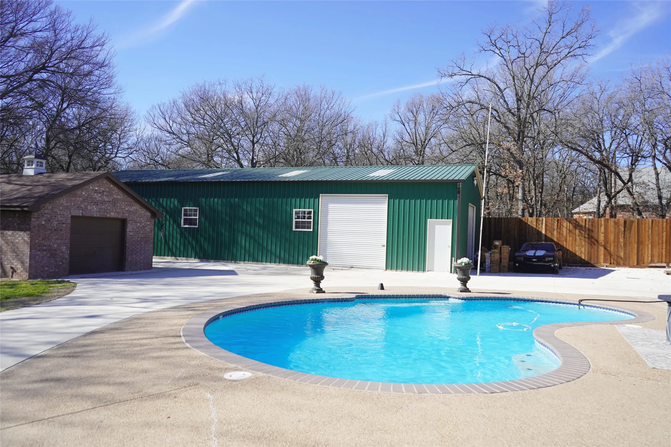 Single Family Residence For Sale in Wise County , 286 W Ridge Street, Decatur, Texas 76234, 4 Bedroom, 2 Bathroom, 2 Garage spaces, 3,373 Sqft, built in 2000, mls#21374438, Real Estate Agent in Decatur, Homes For Sale in Wise county, Homes For Sale in Decatur, Realtor in Decatur Texas, Real Estate Brokerage Independent Realty Texas, Luminita Cordes Realtor