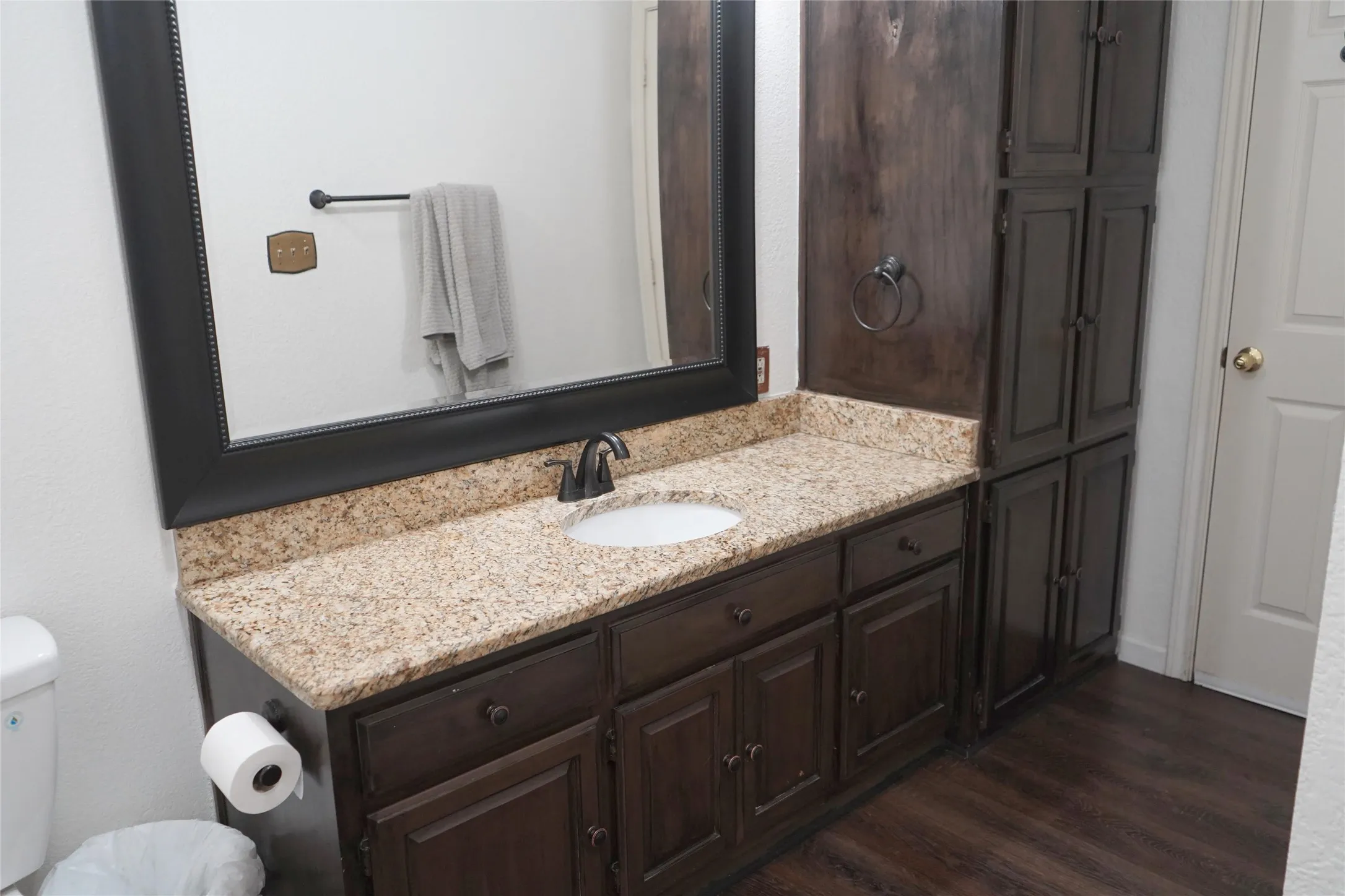 Single Family Residence For Sale in Wise County , 286 W Ridge Street, Decatur, Texas 76234, 4 Bedroom, 2 Bathroom, 2 Garage spaces, 3,373 Sqft, built in 2000, mls#21374438, Real Estate Agent in Decatur, Homes For Sale in Wise county, Homes For Sale in Decatur, Realtor in Decatur Texas, Real Estate Brokerage Independent Realty Texas, Luminita Cordes Realtor