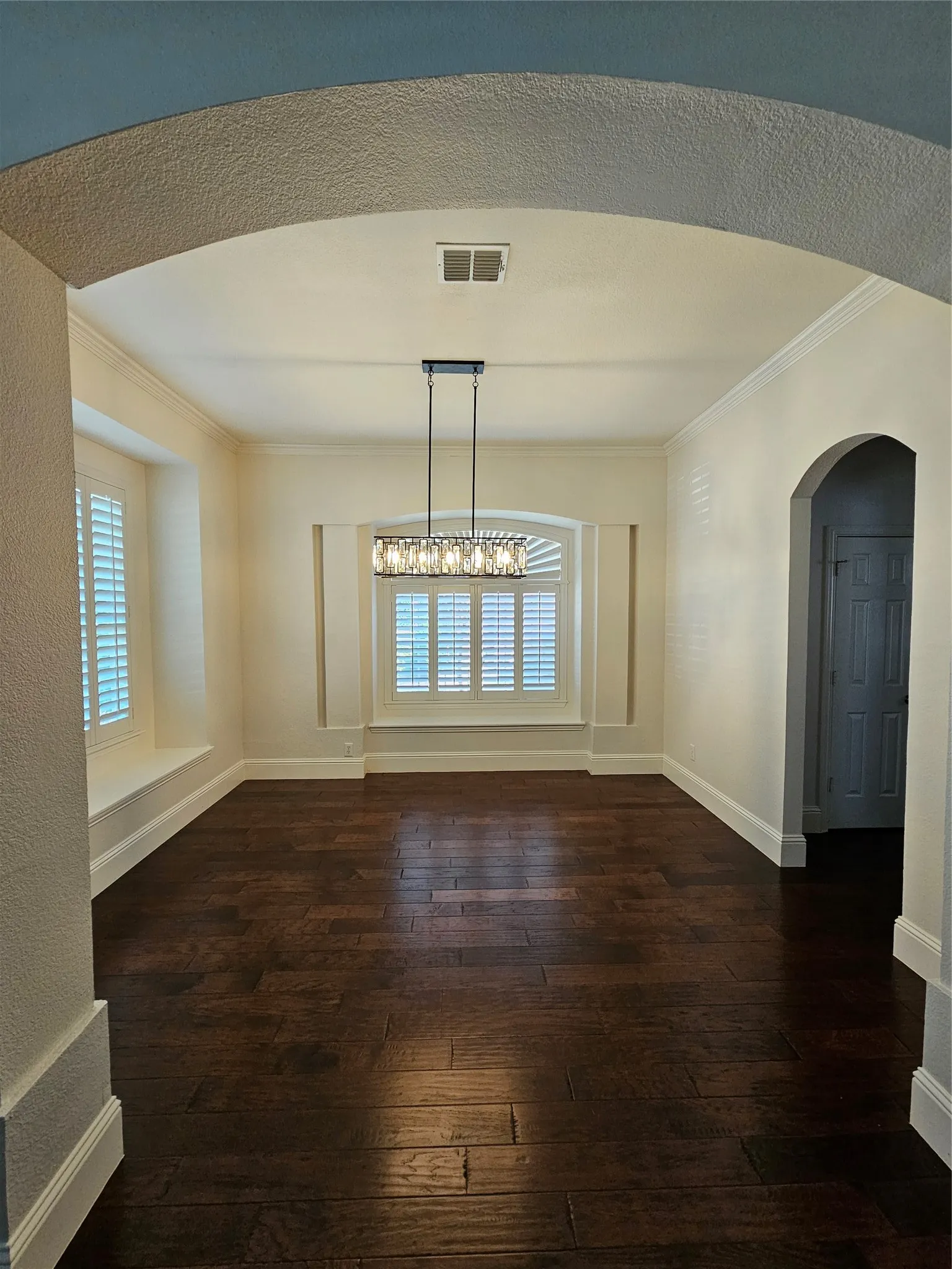Single Family Residence For Sale in Collin County , 3904 Moonbeam Court, Plano, Texas 75074, 4 Bedroom, 4 Bathroom, 2 Garage spaces, 3,954 Sqft, built in 2001, mls#21374452, Real Estate Agent in Plano, Homes For Sale in Collin county, Homes For Sale in Plano, Realtor in Plano Texas, Real Estate Brokerage Independent Realty Texas, Luminita Cordes Realtor