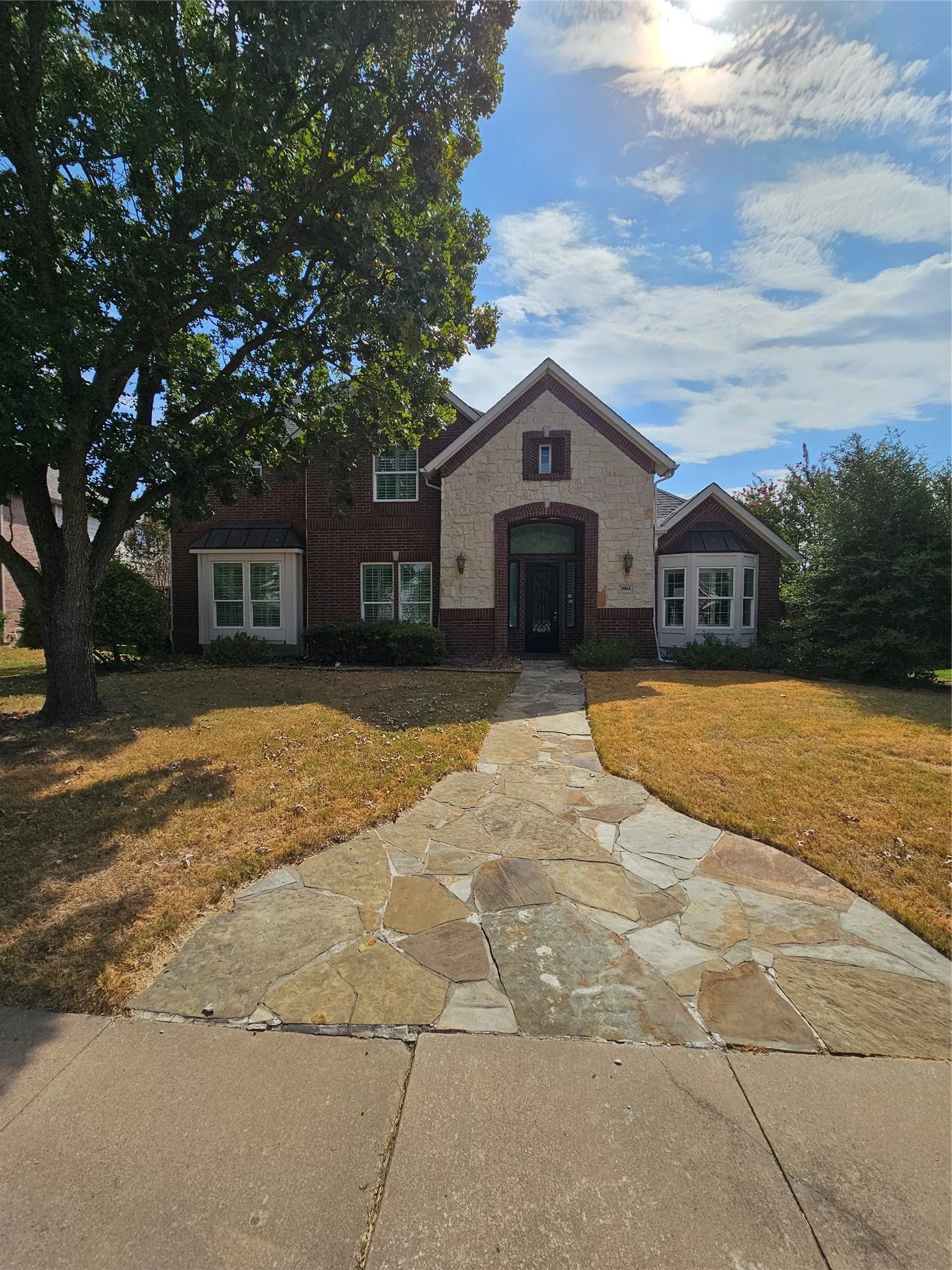 Single Family Residence For Sale in Collin County , 3904 Moonbeam Court, Plano, Texas 75074, 4 Bedroom, 4 Bathroom, 2 Garage spaces, 3,954 Sqft, built in 2001, mls#21374452, Real Estate Agent in Plano, Homes For Sale in Collin county, Homes For Sale in Plano, Realtor in Plano Texas, Real Estate Brokerage Independent Realty Texas, Luminita Cordes Realtor