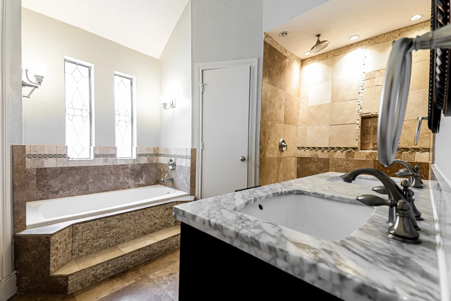 Single Family Residence For Rent in Collin County , 401 Kathy Lane, Wylie, Texas 75098, 3 Bedroom, 2 Bathroom, Garage spaces, 2,053 Sqft, built in 1986, mls#21374455, Real Estate Agent in Wylie, Homes For Rent in Collin county, Homes For Rent in Wylie, Realtor in Wylie Texas, Real Estate Brokerage Independent Realty Texas, Luminita Cordes Realtor