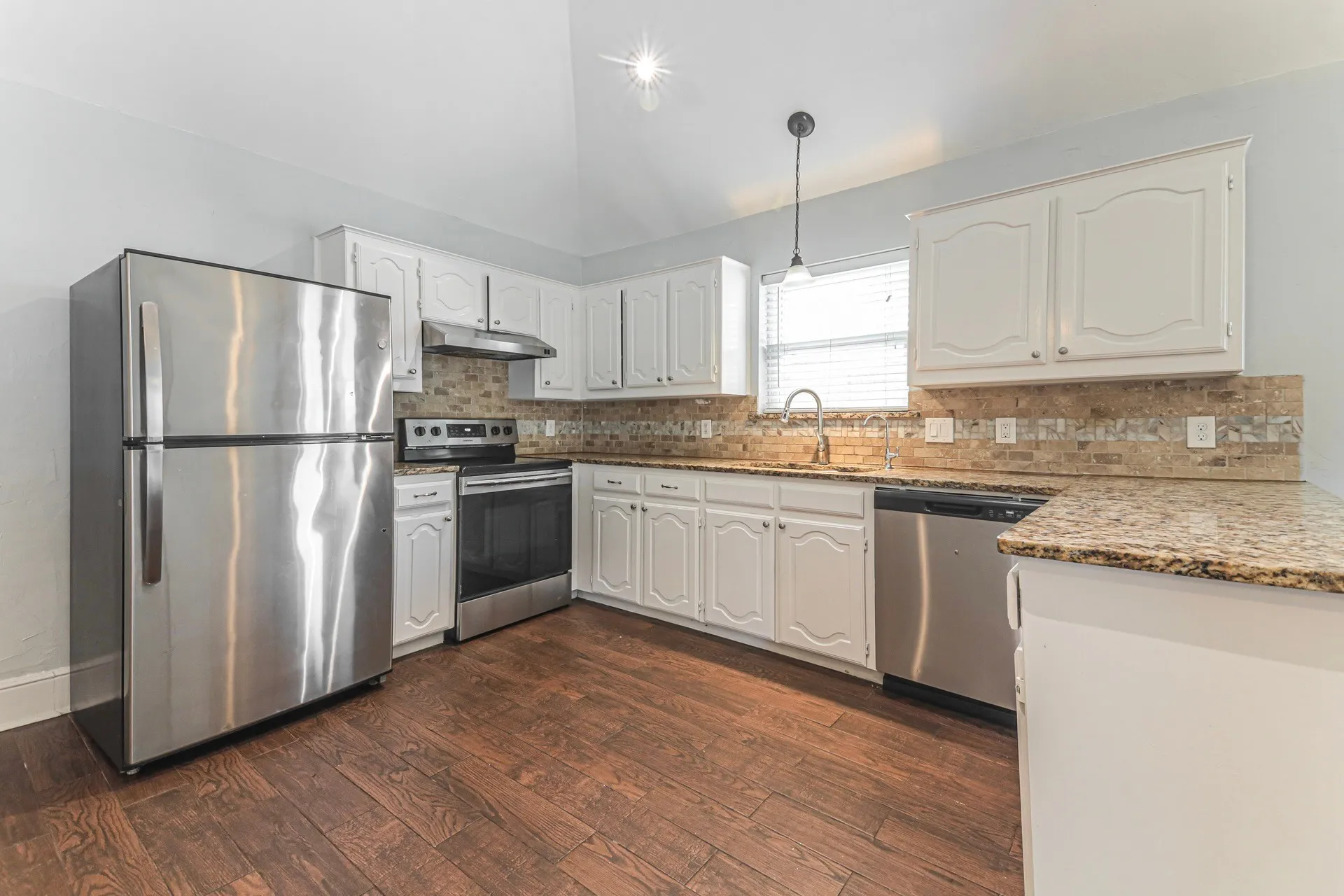 Single Family Residence For Rent in Collin County , 401 Kathy Lane, Wylie, Texas 75098, 3 Bedroom, 2 Bathroom, Garage spaces, 2,053 Sqft, built in 1986, mls#21374455, Real Estate Agent in Wylie, Homes For Rent in Collin county, Homes For Rent in Wylie, Realtor in Wylie Texas, Real Estate Brokerage Independent Realty Texas, Luminita Cordes Realtor