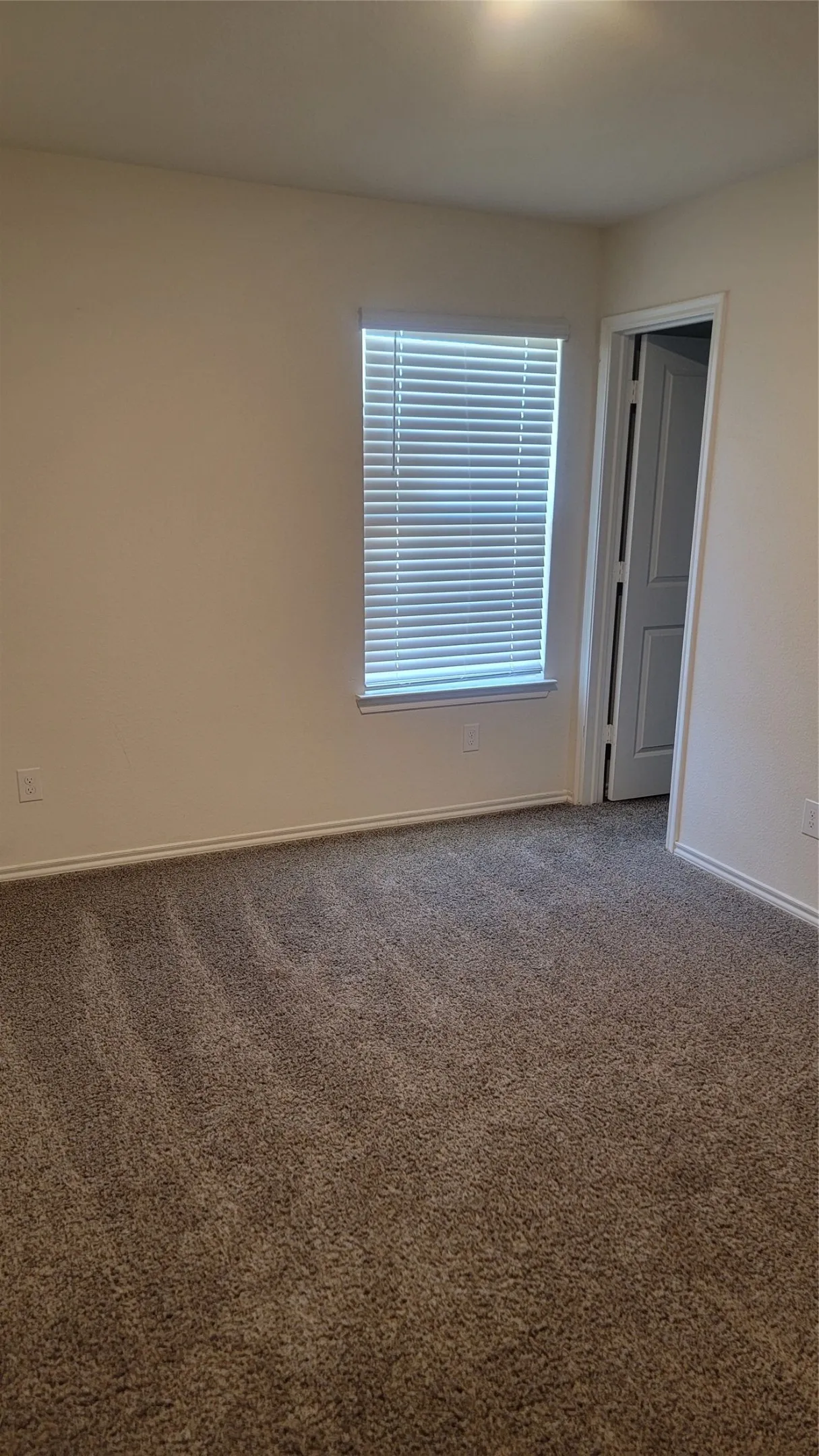 Single Family Residence For Sale in Hunt County , 808 Twin Edge Drive, Royse City, Texas 75189, 3 Bedroom, 2 Bathroom, 2 Garage spaces, 1,444 Sqft, built in 2021, mls#21373709, Real Estate Agent in Royse City, Homes For Sale in Hunt county, Homes For Sale in Royse City, Realtor in Royse City Texas, Real Estate Brokerage Independent Realty Texas, Luminita Cordes Realtor