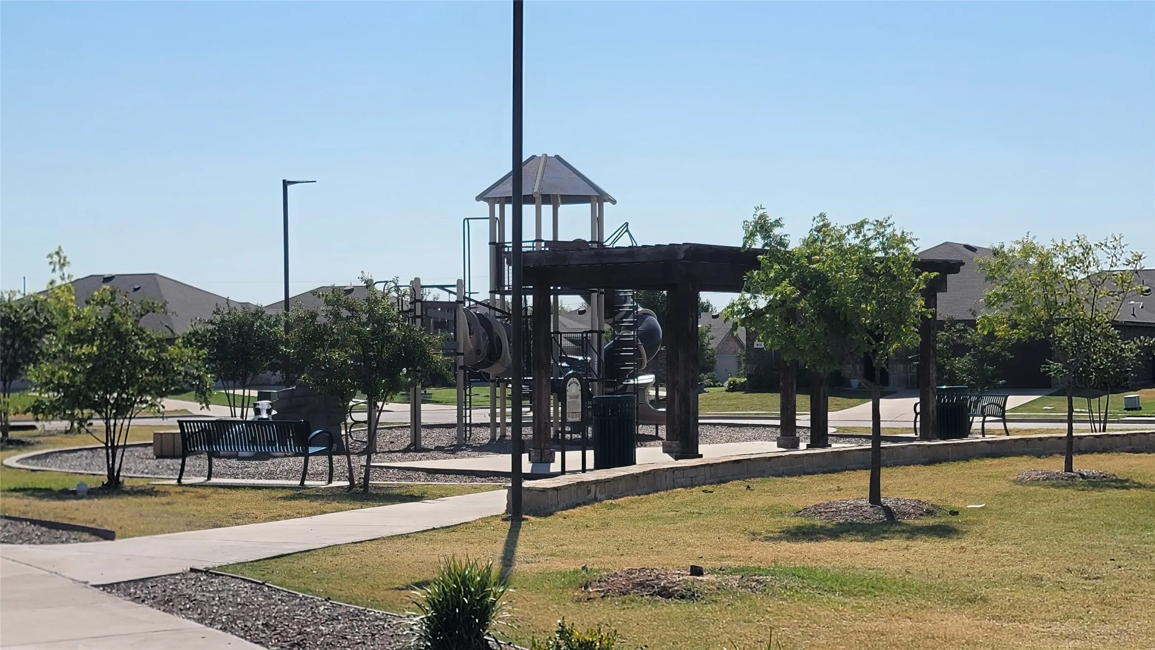 Single Family Residence For Sale in Hunt County , 808 Twin Edge Drive, Royse City, Texas 75189, 3 Bedroom, 2 Bathroom, 2 Garage spaces, 1,444 Sqft, built in 2021, mls#21373709, Real Estate Agent in Royse City, Homes For Sale in Hunt county, Homes For Sale in Royse City, Realtor in Royse City Texas, Real Estate Brokerage Independent Realty Texas, Luminita Cordes Realtor