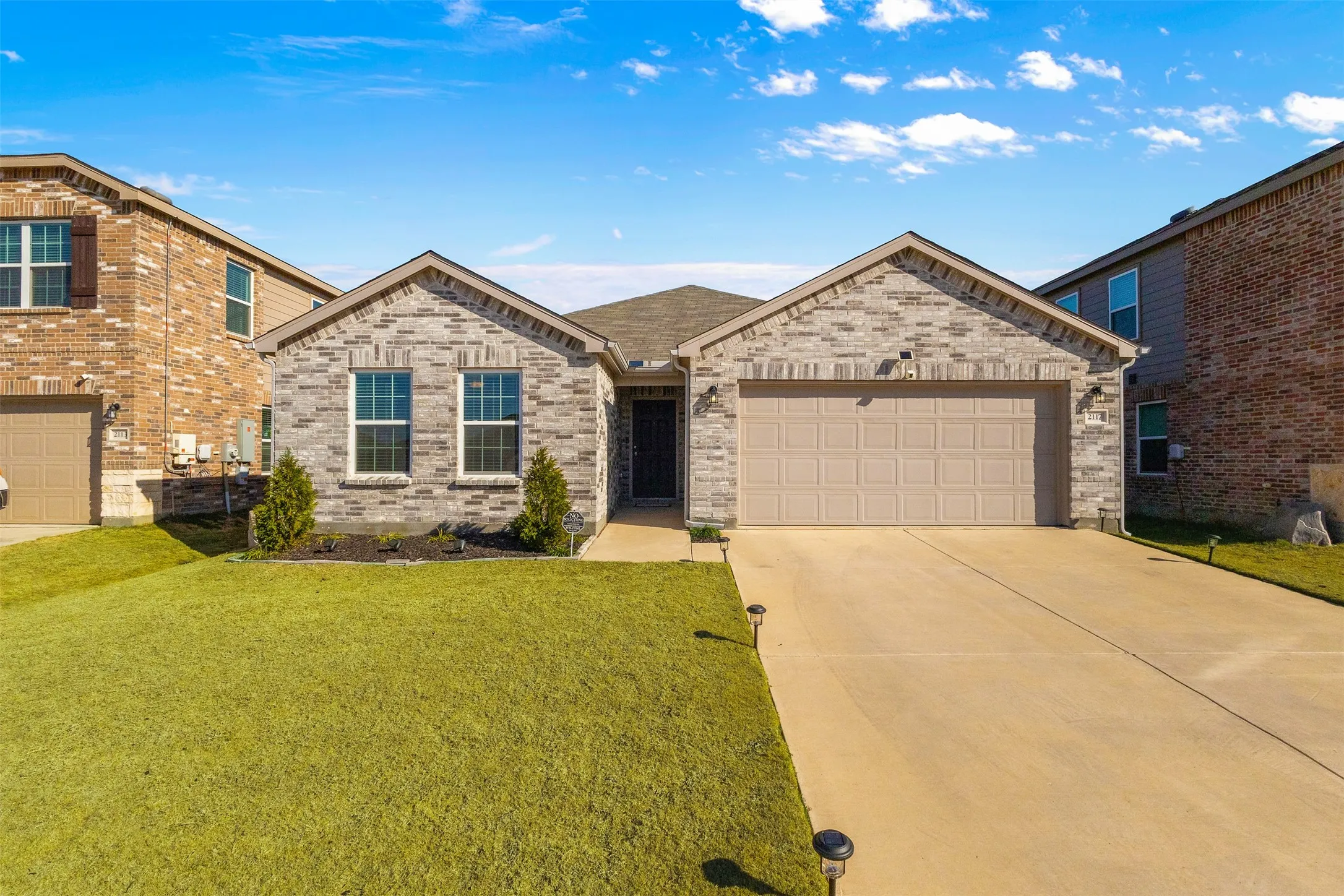 Single Family Residence For Sale in Denton County , 2117 Winding Creek Way, Denton, Texas 76208, 3 Bedroom, 2 Bathroom, 2 Garage spaces, 1,624 Sqft, built in 2023, mls#21374462, Real Estate Agent in Denton, Homes For Sale in Denton county, Homes For Sale in Denton, Realtor in Denton Texas, Real Estate Brokerage Independent Realty Texas, Luminita Cordes Realtor