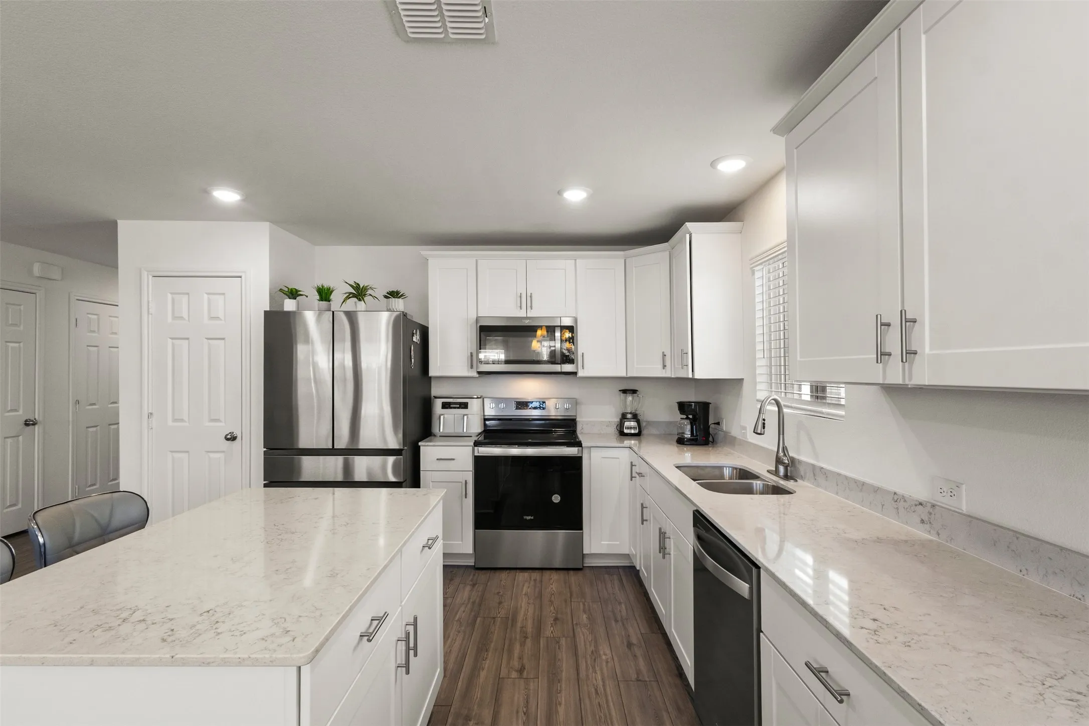 Single Family Residence For Sale in Denton County , 2117 Winding Creek Way, Denton, Texas 76208, 3 Bedroom, 2 Bathroom, 2 Garage spaces, 1,624 Sqft, built in 2023, mls#21374462, Real Estate Agent in Denton, Homes For Sale in Denton county, Homes For Sale in Denton, Realtor in Denton Texas, Real Estate Brokerage Independent Realty Texas, Luminita Cordes Realtor